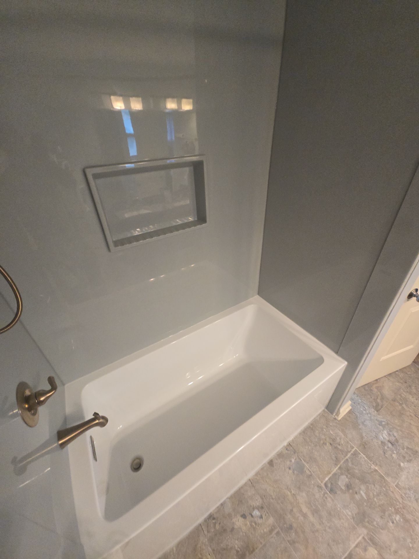 Bathtub Replacement with Onyx by The Shower Company