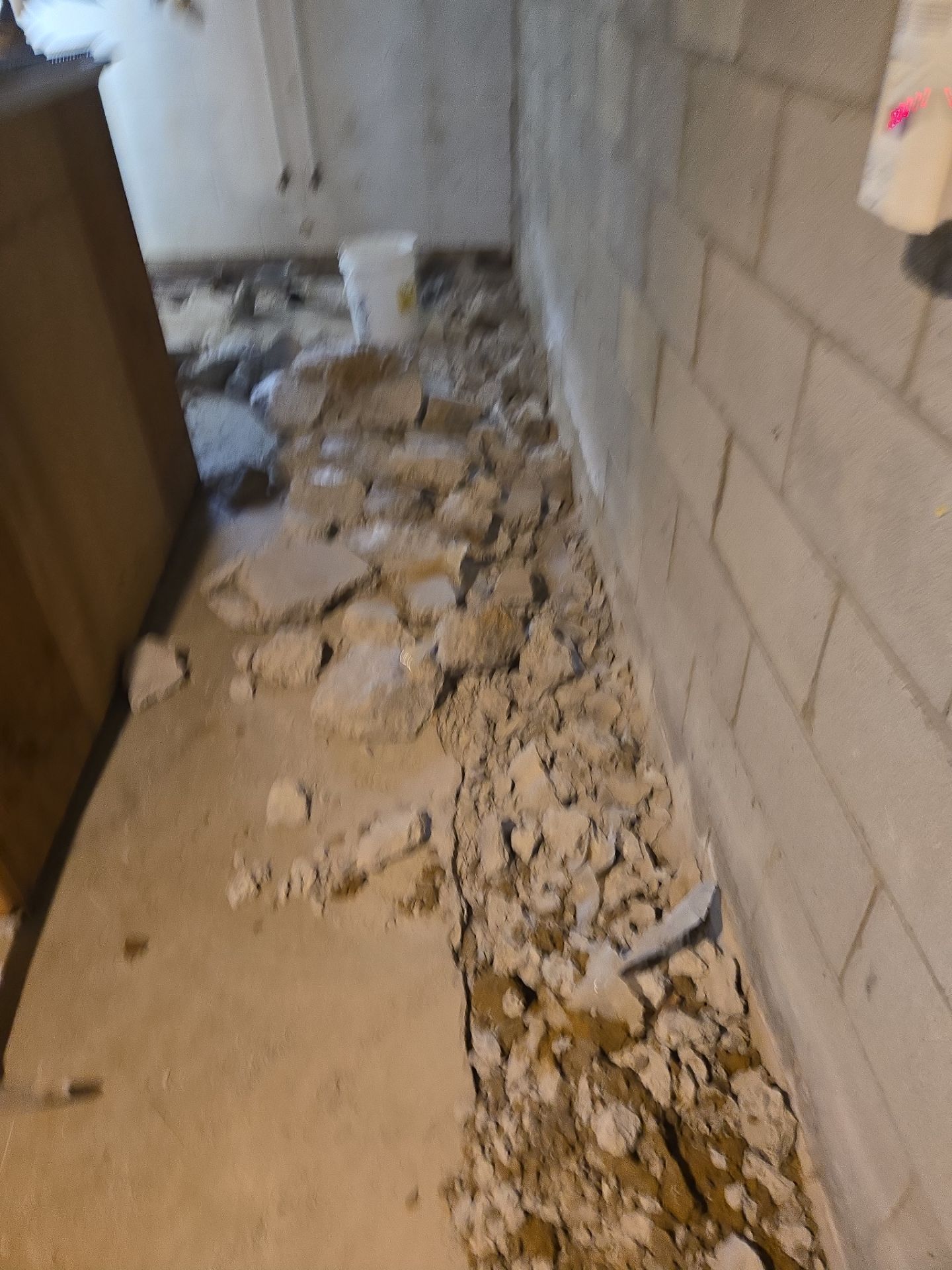 Interior Basement Waterproofing System with Embedded Fiber Reinforcement by Toledo Basement Repair 