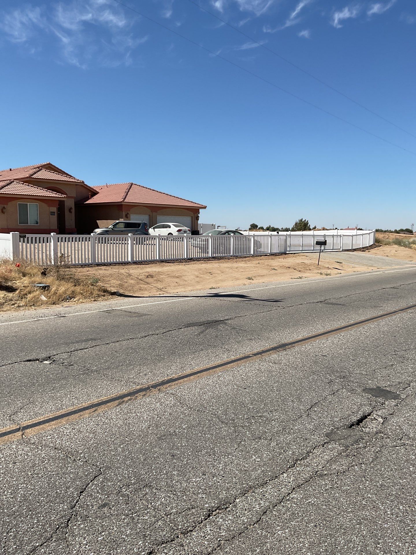 Fence Installation using vinyl pickett by Fence Guys Inc.