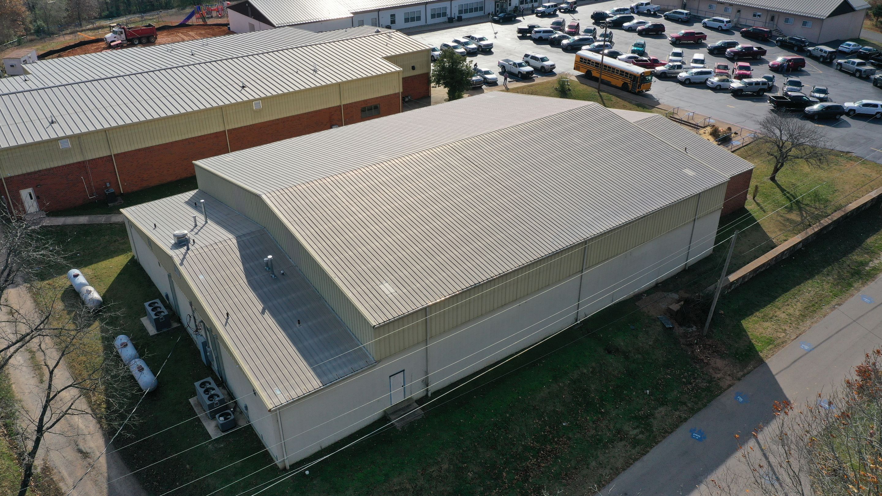 Mammoth Springs Gymnasium by Hostetler Roofing