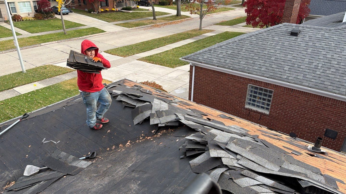 Roof Replacement using Owens Corning Onyx Black by 180 Contractors