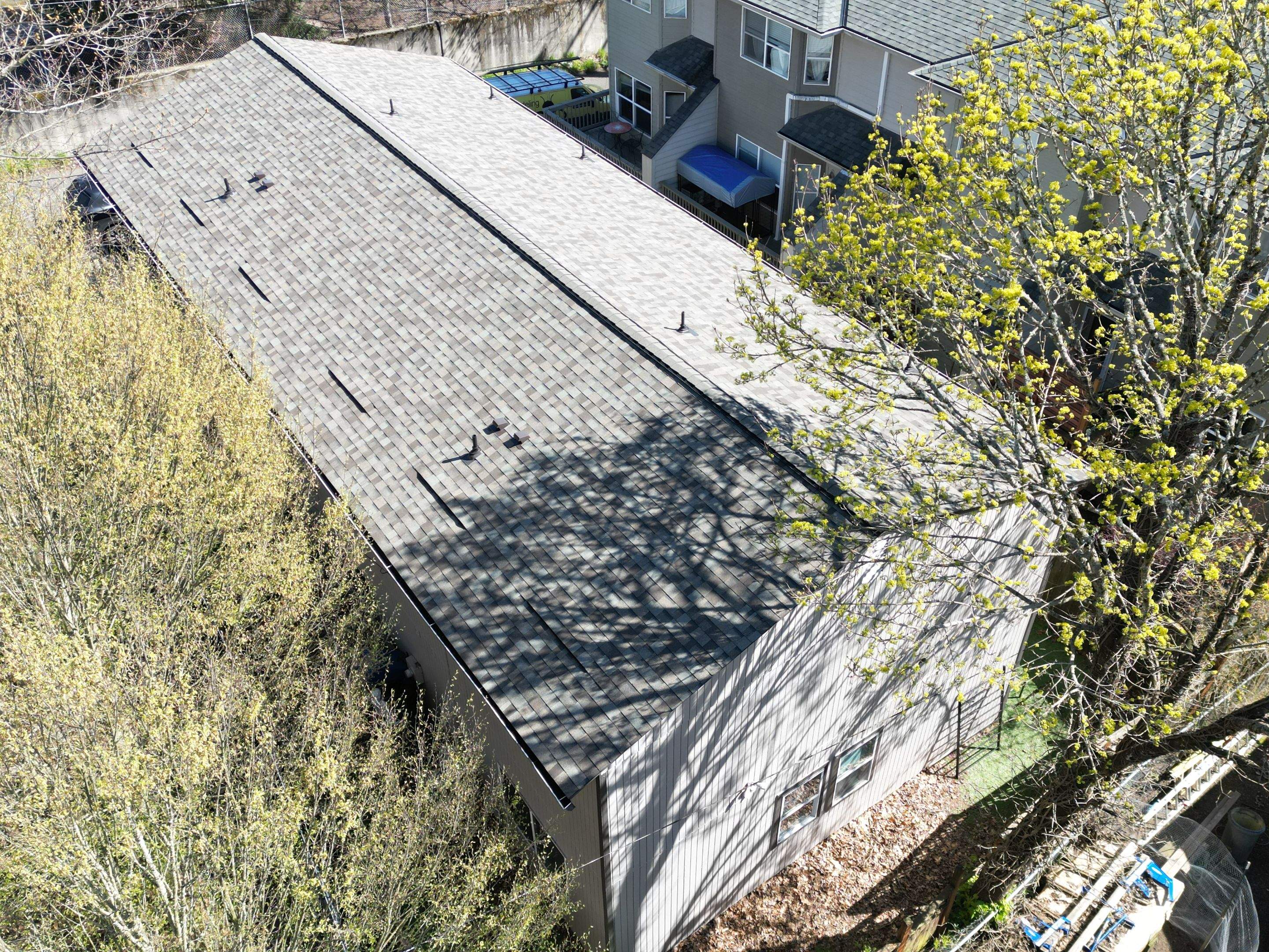 Multiunit Roof by Hawthorne General Construction