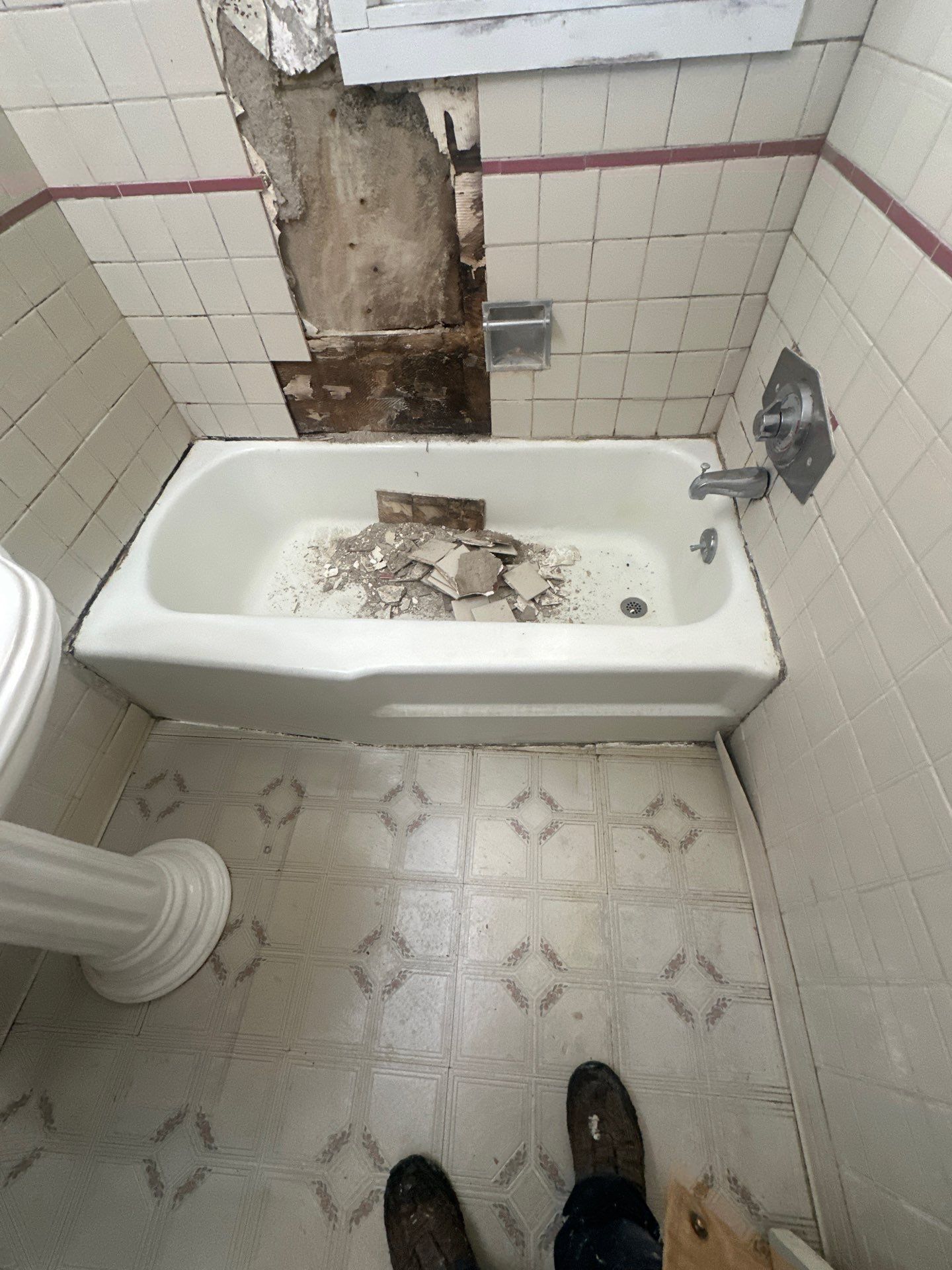 Tub to Walk-In Shower In Goshen, CT by Yankee Home Improvement