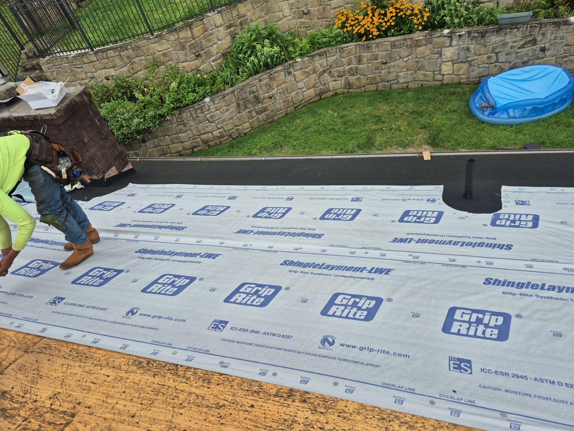 Unique Single Roof Replacement in Charleston WV – IKO Dynasty High-Performance Shingles by Mr. Roofer