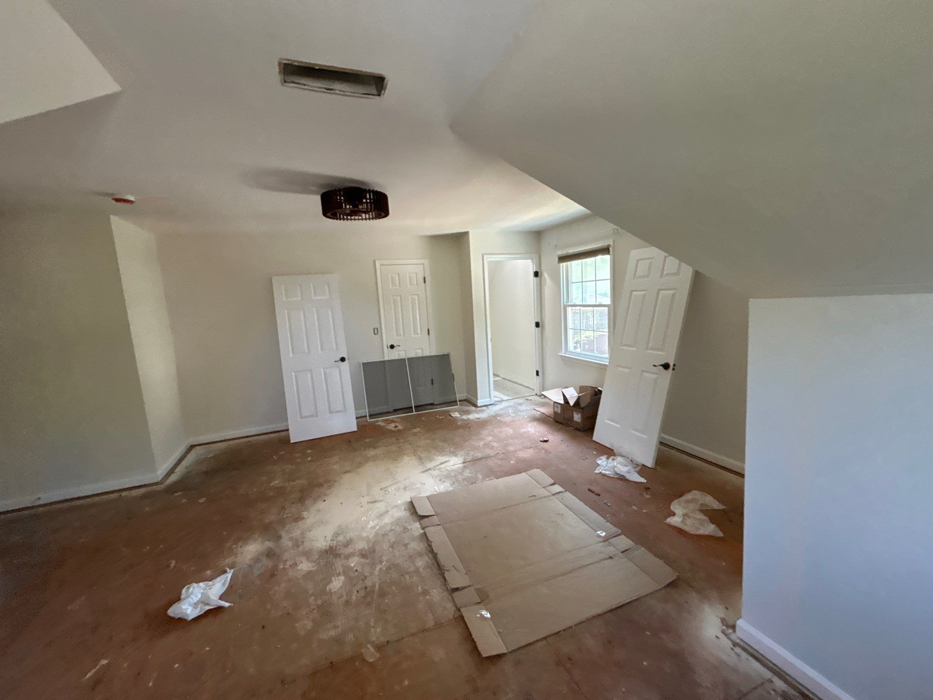 Whole-Home Renovation and Retaining Wall Restoration in Suwanee by RENOMAXIT, LLC