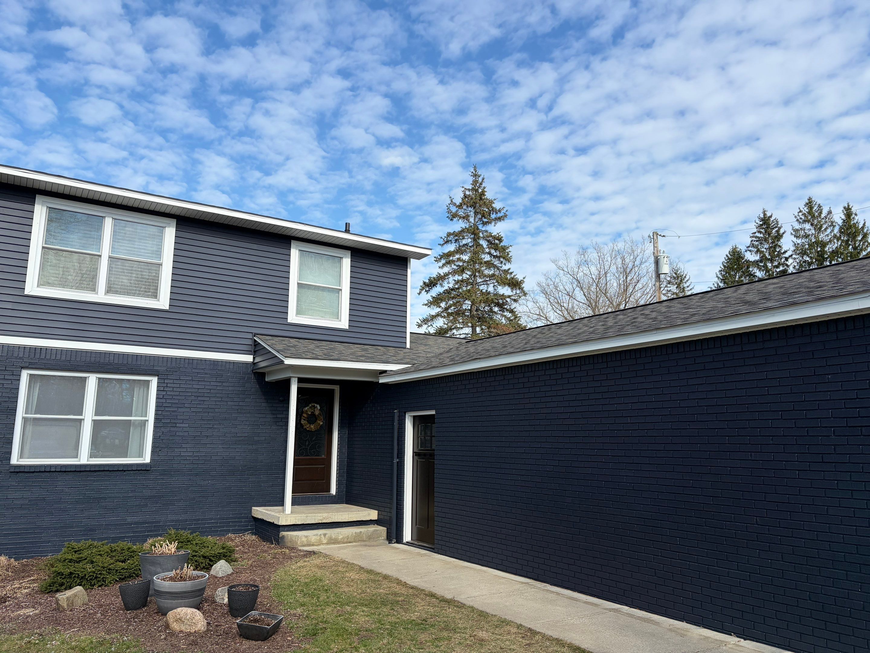Siding Replacement using Alside Charter Oak D4.5" by 180 Contractors