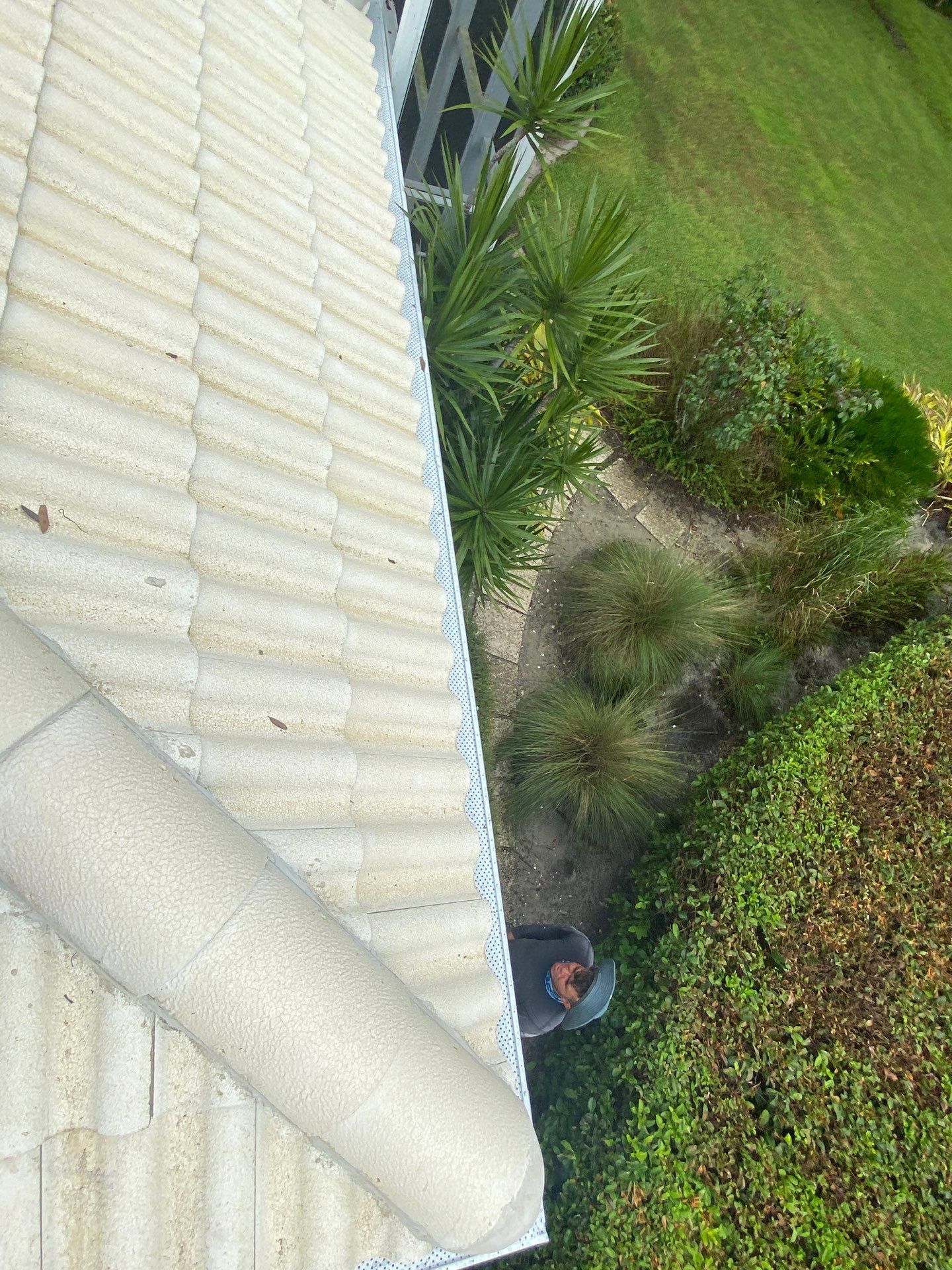 Leaf Guard using Gutter Guards for Florida Home by Gutter Professors
