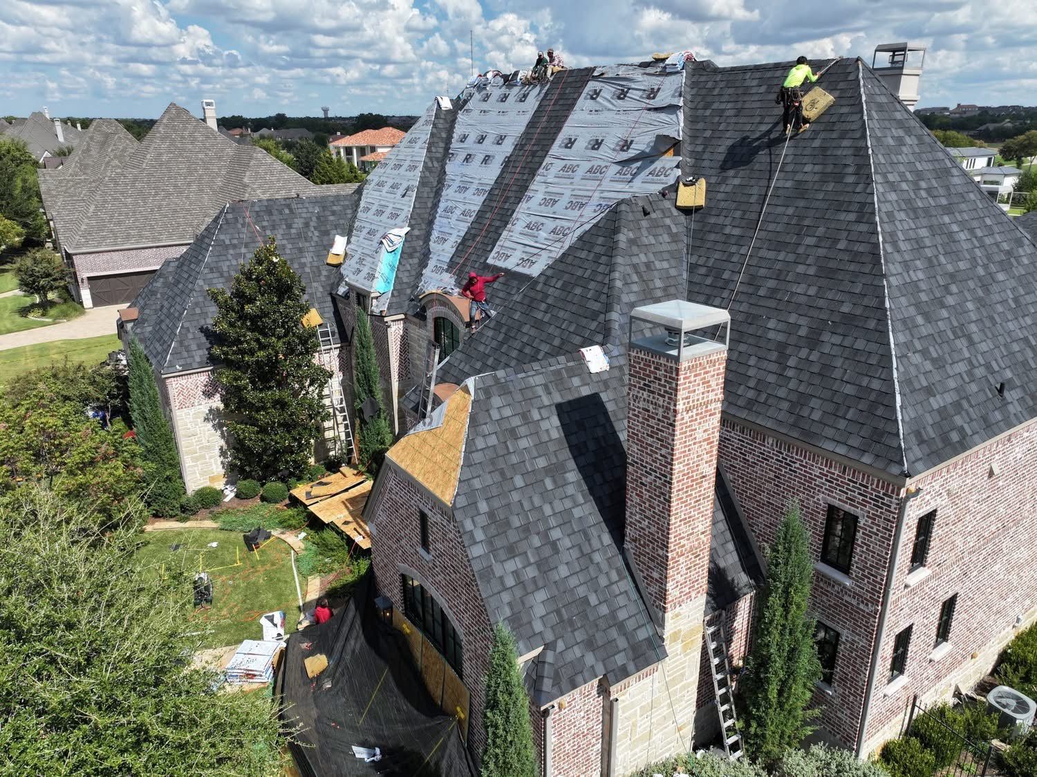Residential Roof Replacement using CERTAINTEED BELMONT IR BLACK GRANITE by Elite Roofing LLC