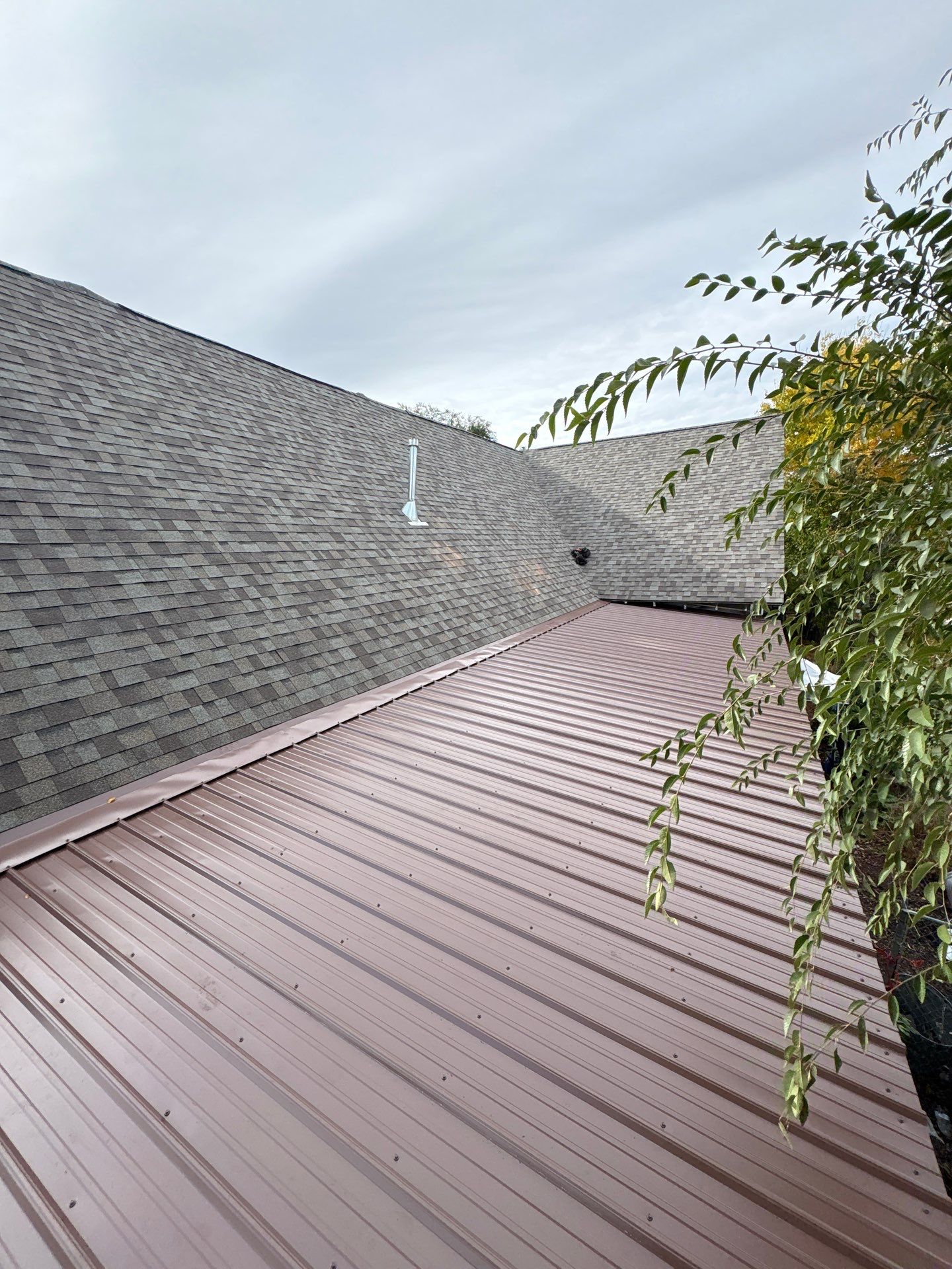 Owens Corning Architectural Shingle Roof Replacement in Havre, MT by KQC Roofing