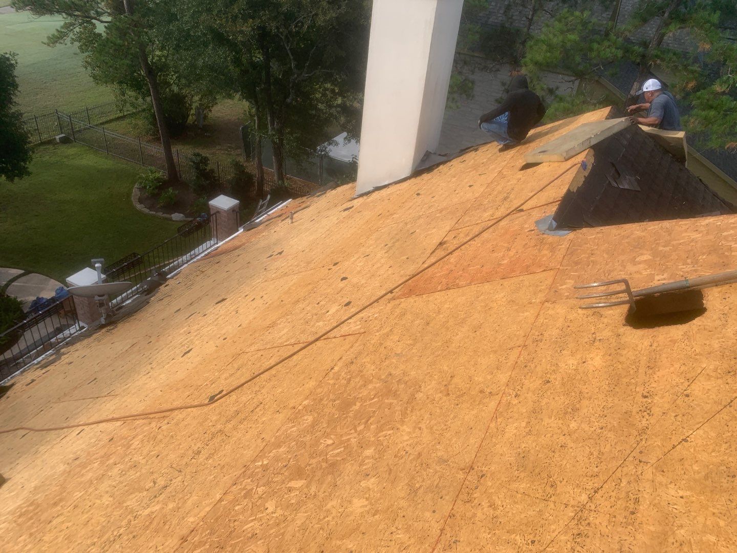 GAF HDZ - Charcoal by Elite Roofing LLC