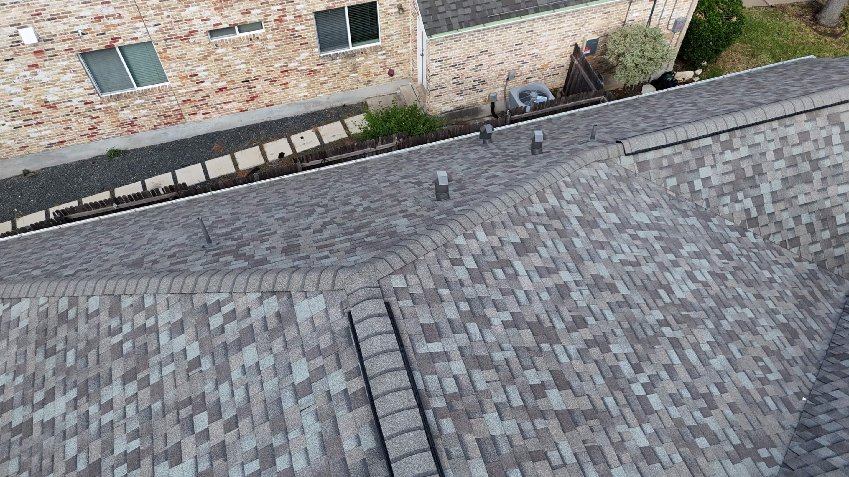 Driftwood - Owens Corning TruDefinition Duration by RoofsOnly.com