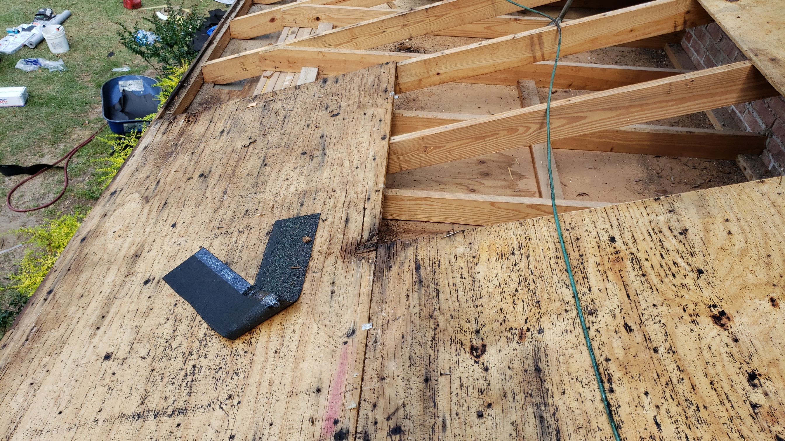 Residential Roofing Installation using Roof Replacement by American Roofing & Construction LLC