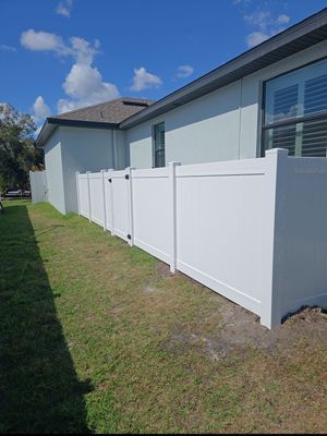 Vinyl Fence Install in Port Charlotte