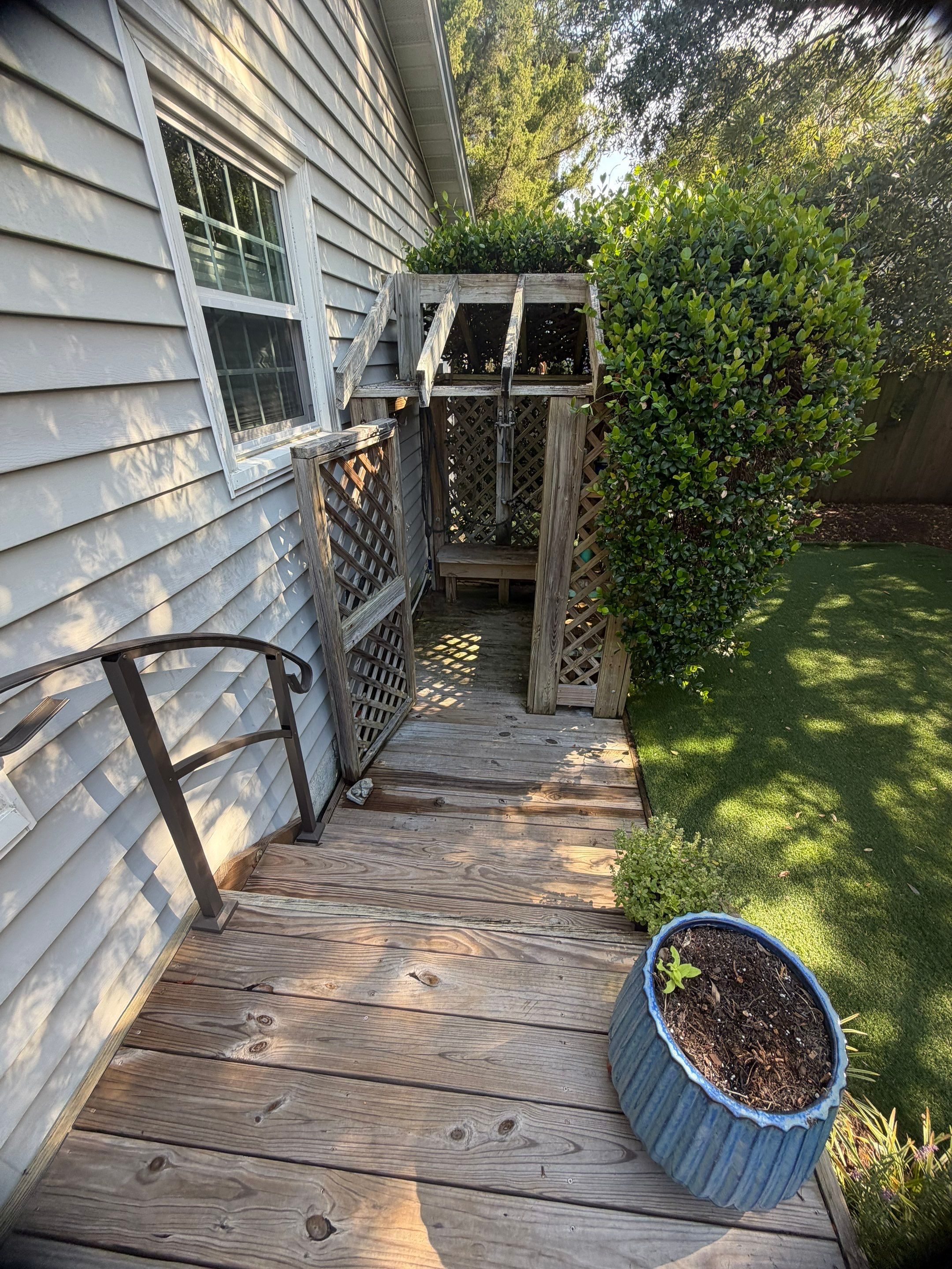 Deck using Wood Sealant by DuraSeal