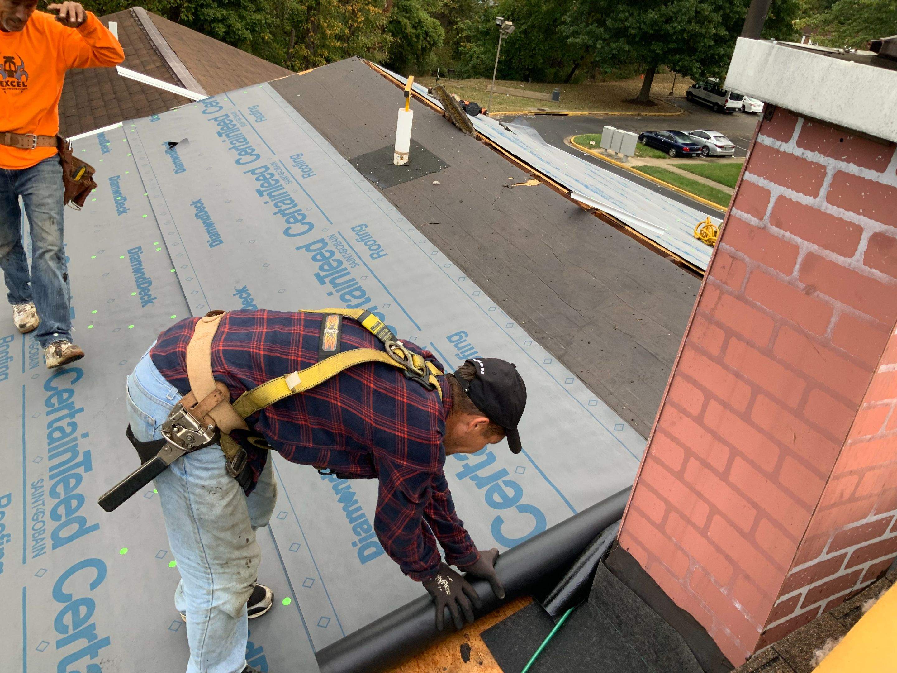 Residential Roofing Installation using XT-25 Shimgles by Alpha Design Services