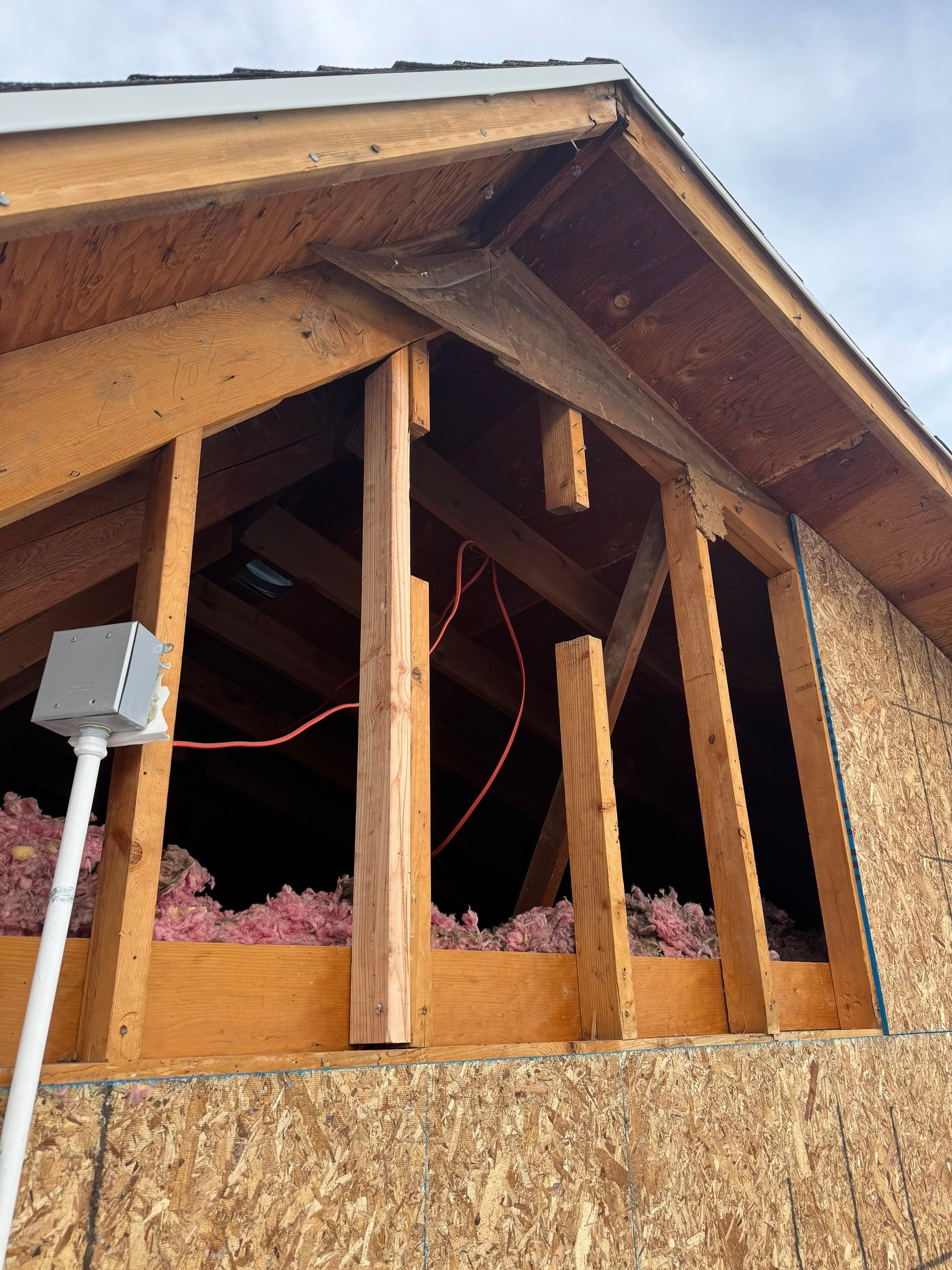 Sandy | Strategic Hardie & Vinyl Integration | Cobble Stone & Desert Sand by Ideal Siding Utah