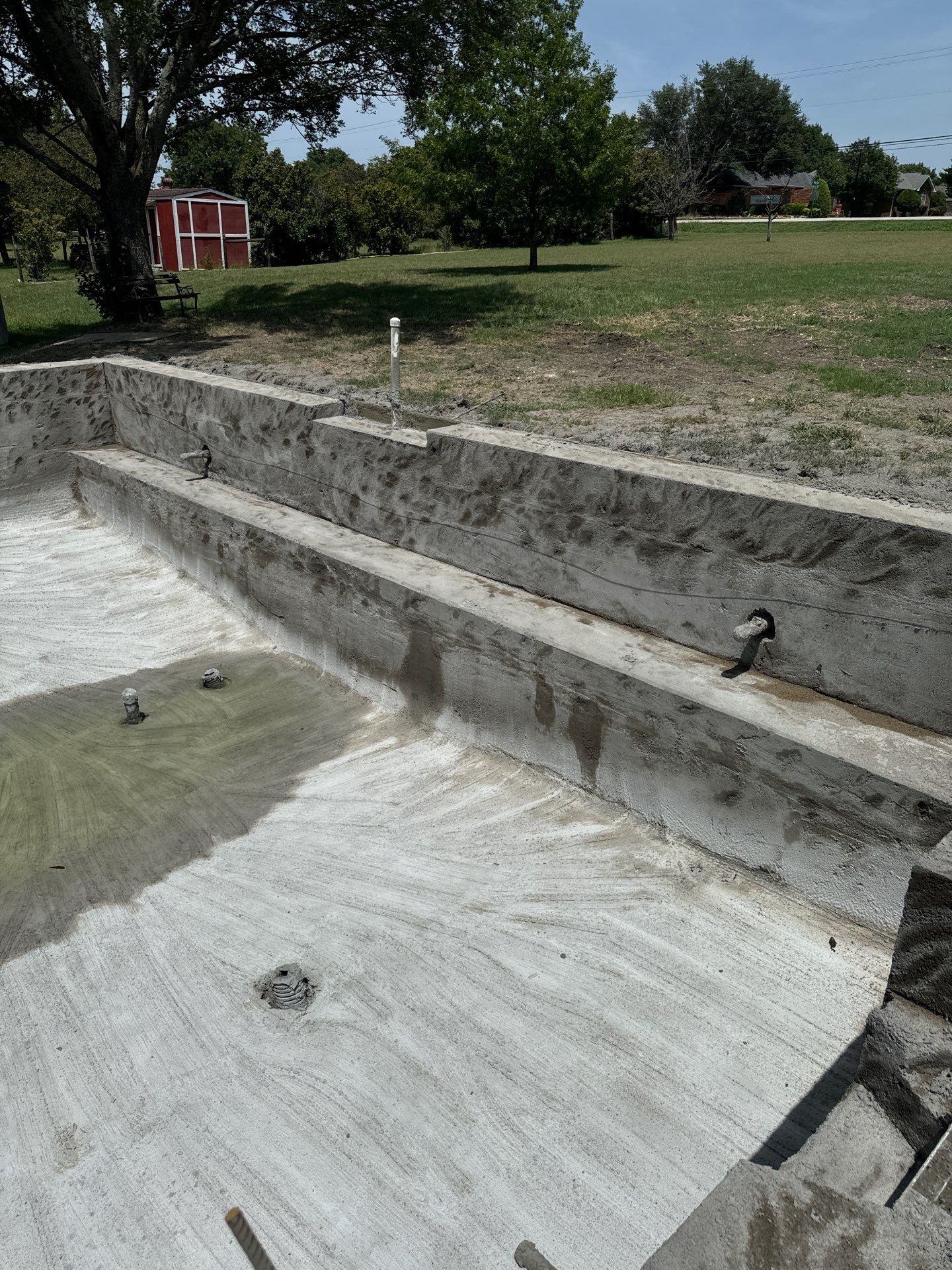 Large Modern Rectangular Pool with Tanning Ledge by Pinnacle Pools and Spas - DFW