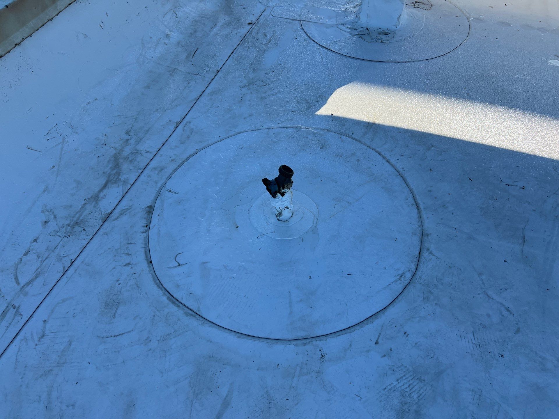 TPO single-ply roofing system using GAF Everguard 60 mil by Straight Edge Roofing Inc