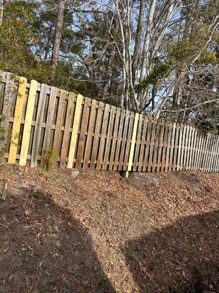 Mariner’s Pointe Fence Repair for CAMS Property Management in Wilmington, NC by RGR Construction and Roofing, LLC