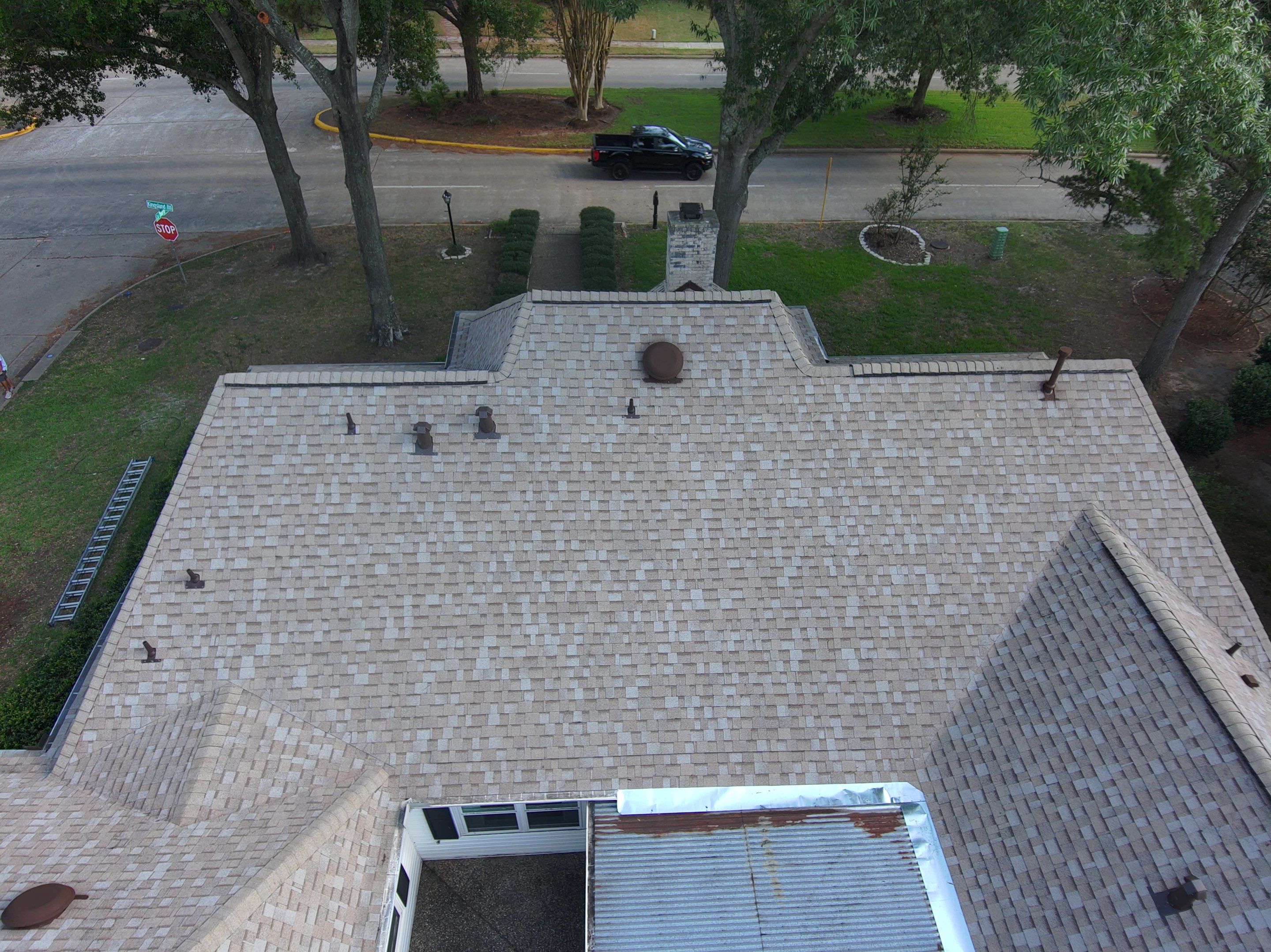 Residential Roofing Installation using Owen's Corning Duration (Lifetime) Shingles by Roof Repair Company