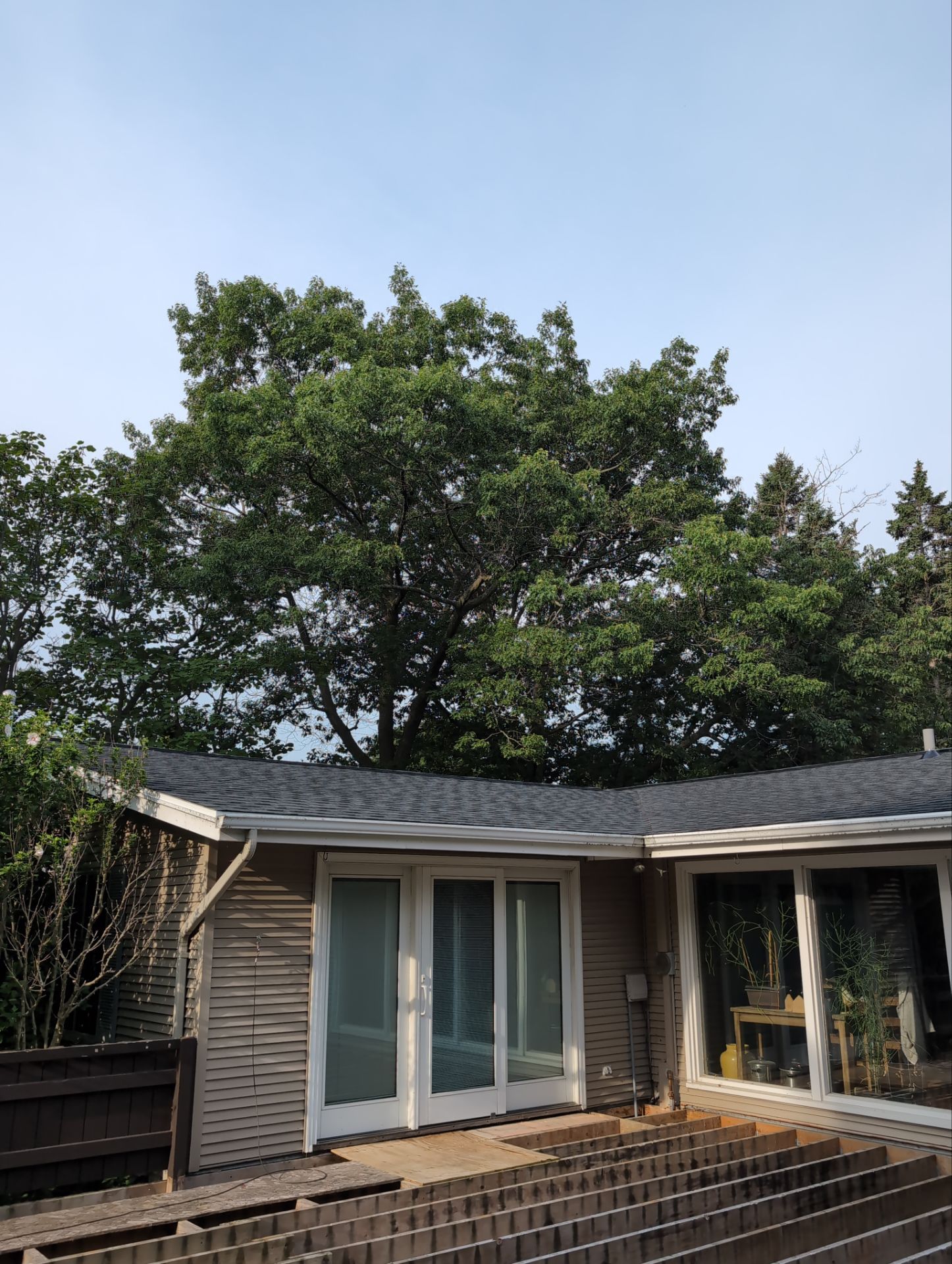 Roberts Home  by Gellings Roofing & Siding