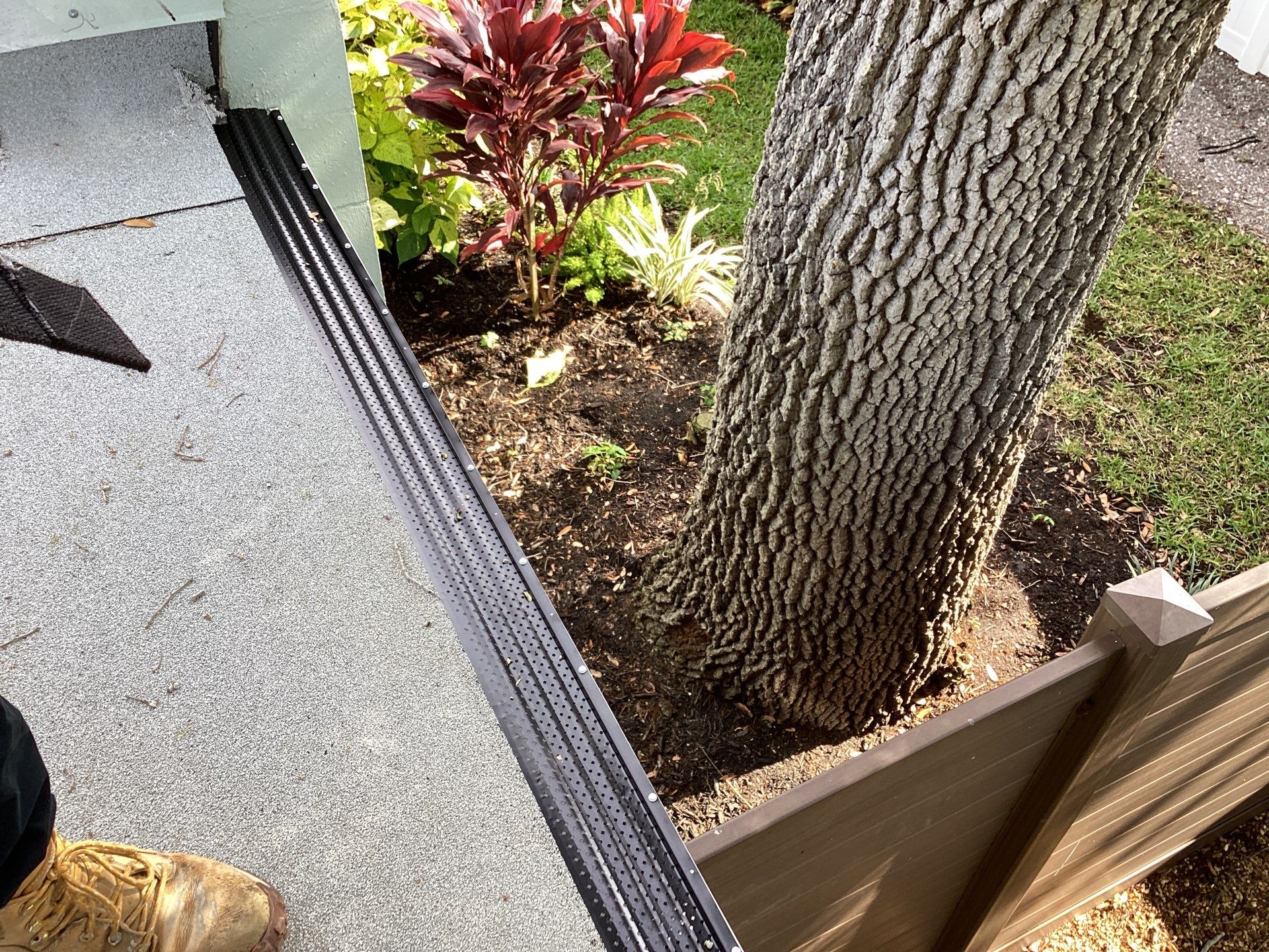 Elegant 7-Inch Seamless Gutters in Sarasota FL in Sarasota FL by Gutter Professors