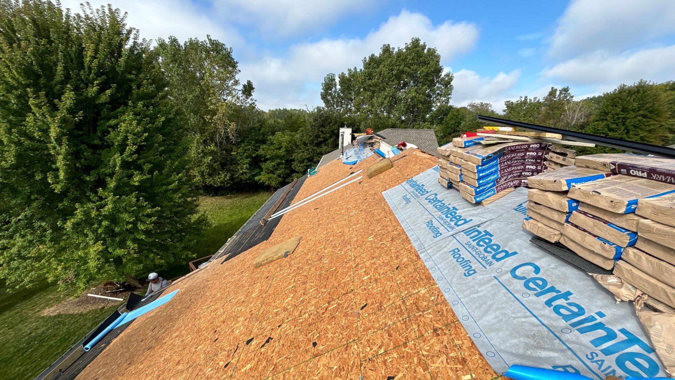 Roof Replacement using CertainTeed Landmark Pro by 180 Contractors