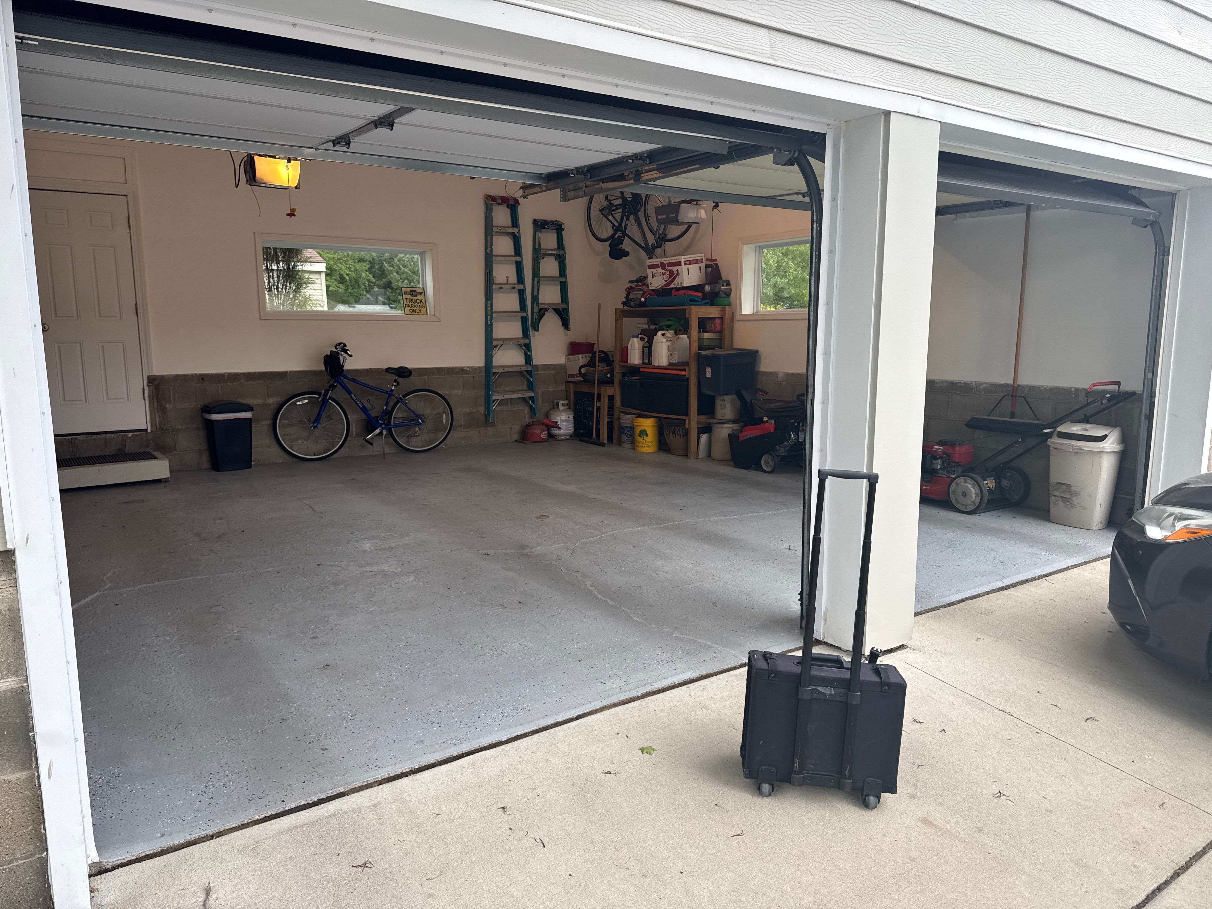 Wombat Flake Garage Floor Coating in Perry, IA by Revival Concrete Coatings