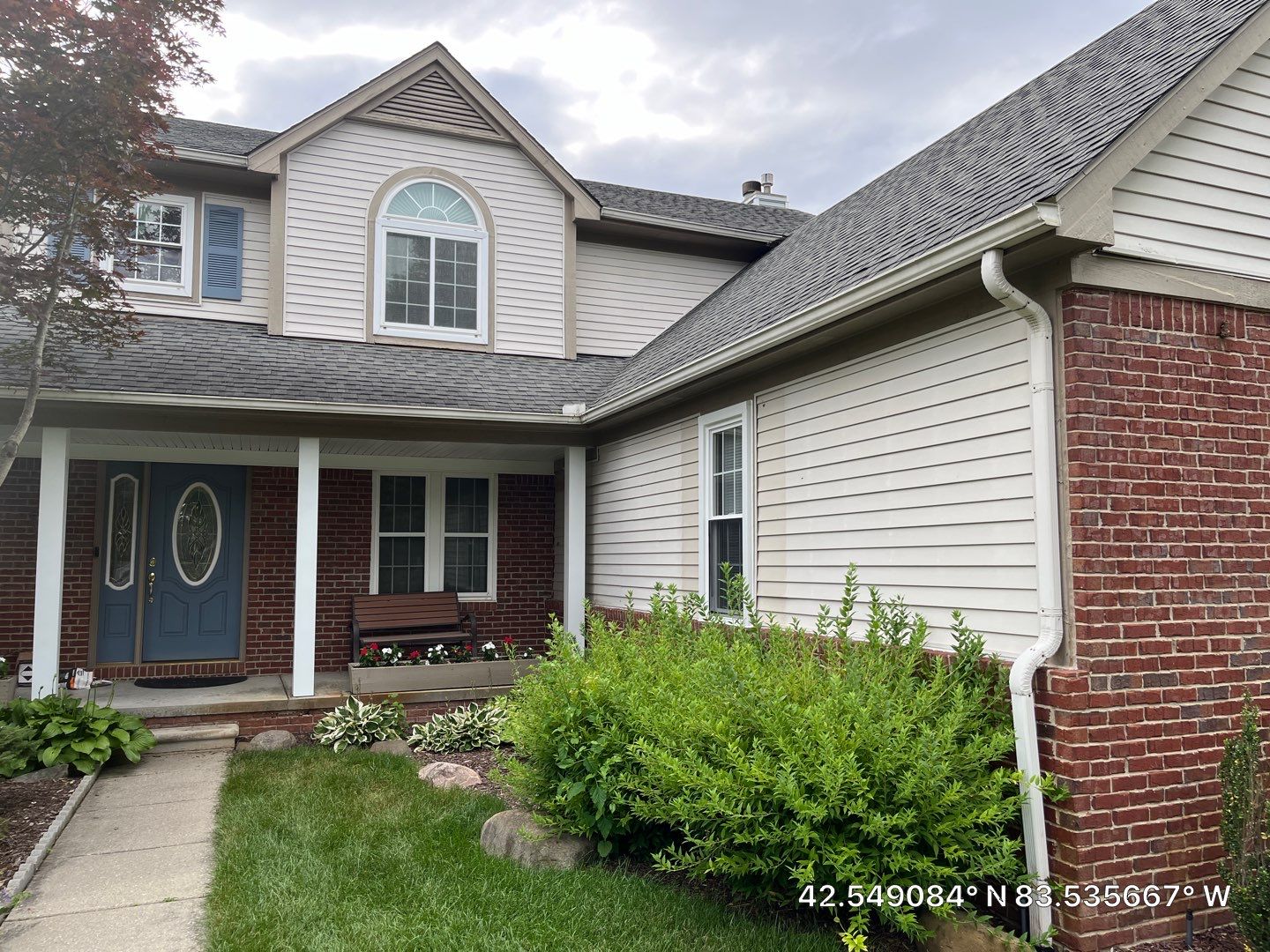 Siding Replacement using Certainteed Restoration Classic D4 by 180 Contractors