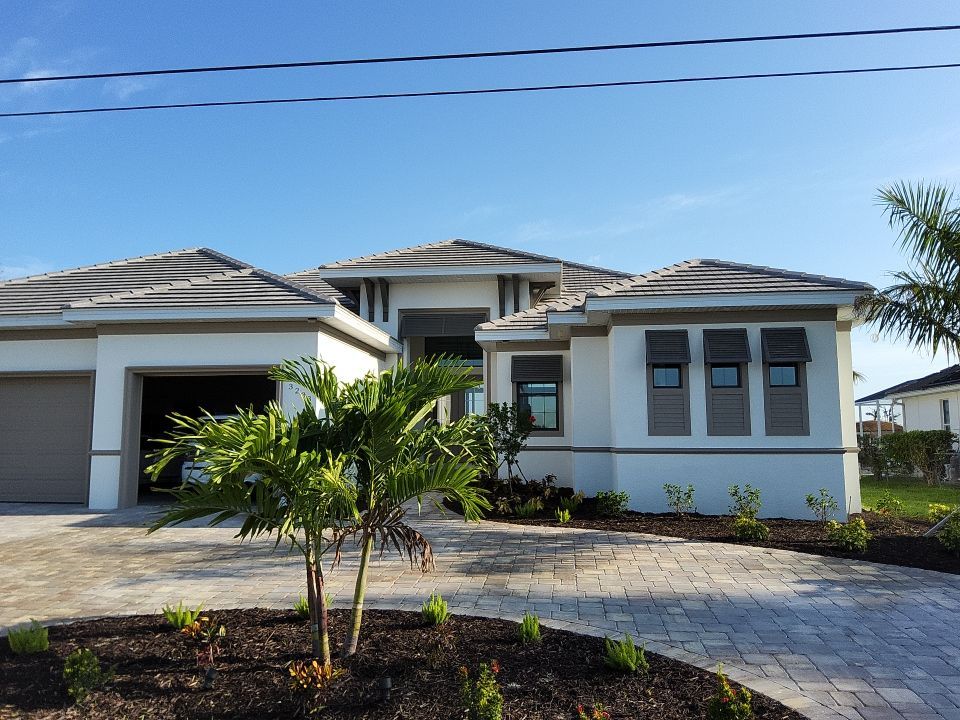 Seamless Aluminum Gutter Installation using 6 Inch Seamless Gutters in Cape Coral FL by Gutter Professors