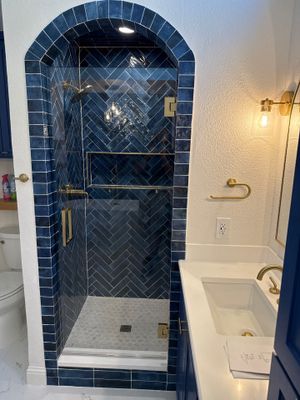 Frameless Shower Install 