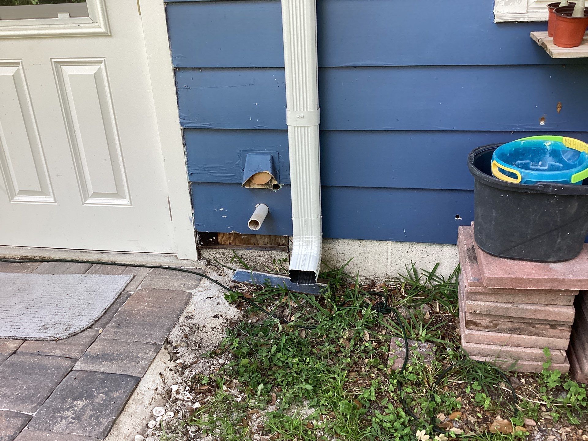 White 6-Inch Gutters and Leaf Guard Installation in Fort Myers FL by Gutter Professors