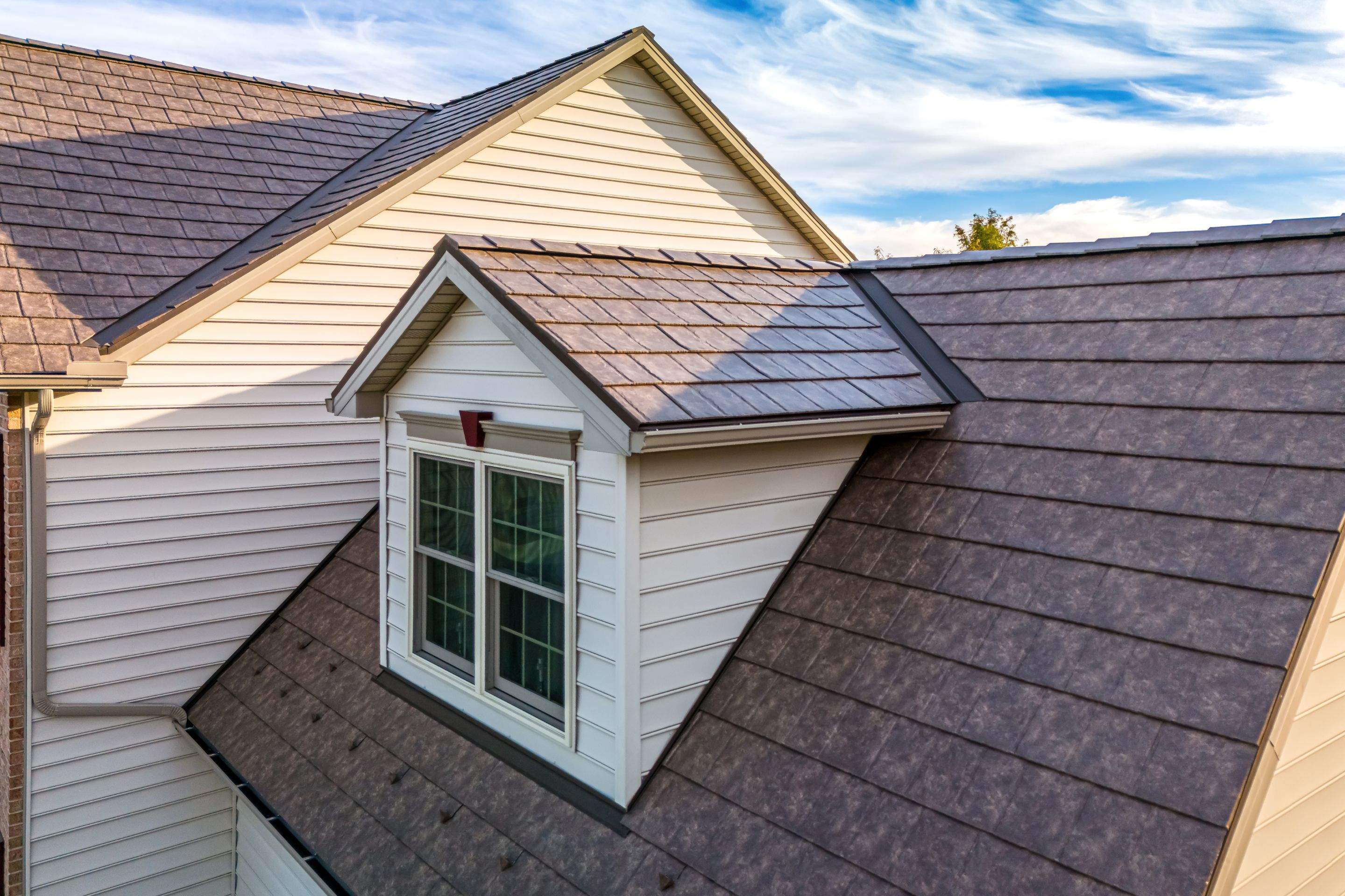 Metal roof by Esh Builders