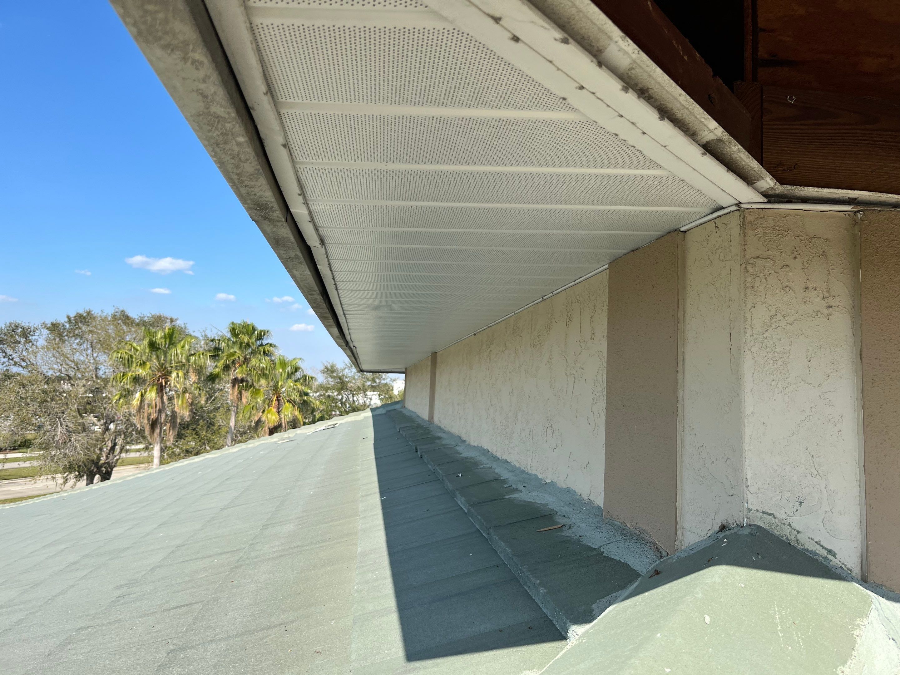 Soffit and Fascia Installation in Sarasota FL by Gutter Professors