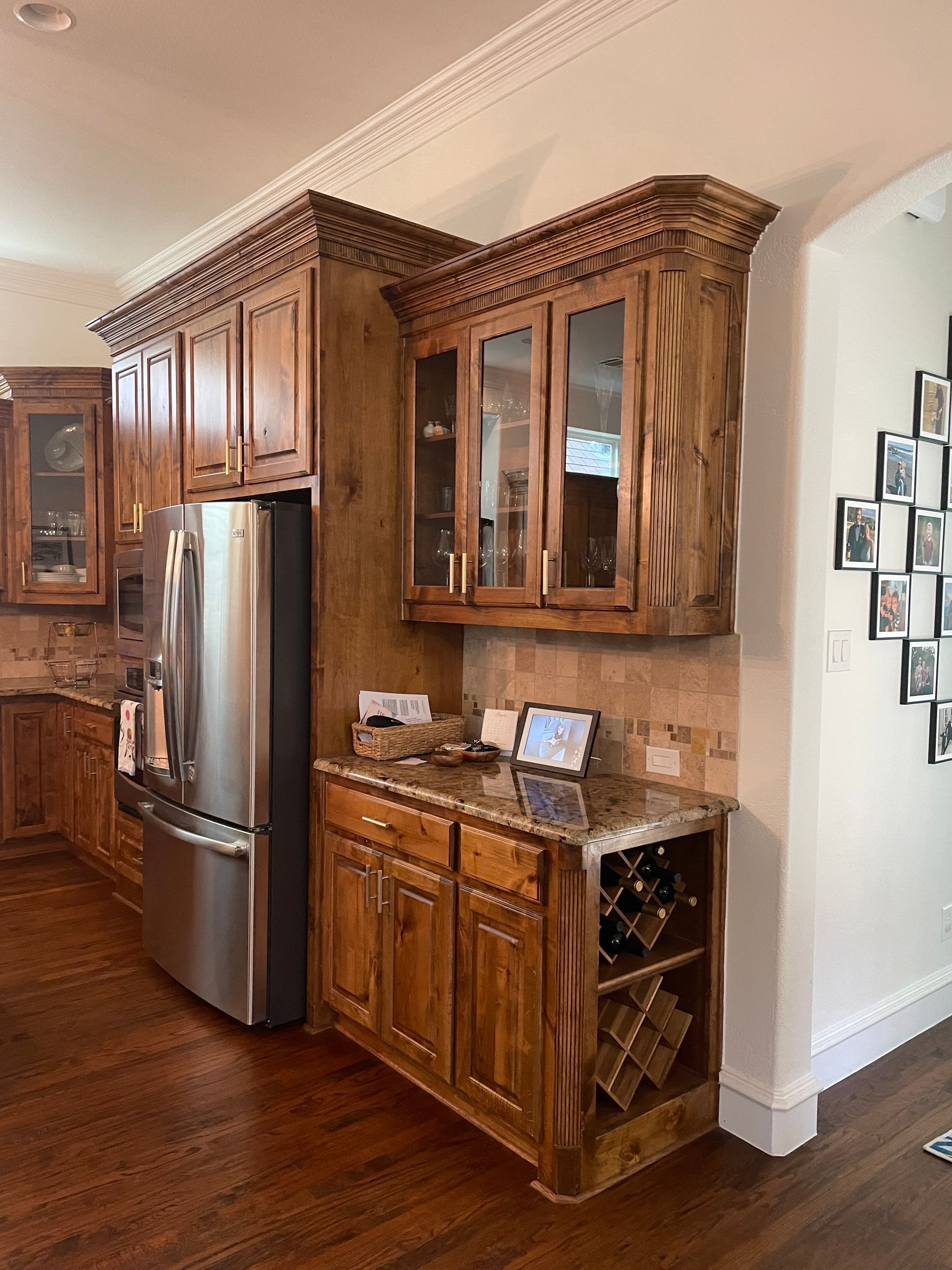 Kitchen Remodel using Quartzite by SLM General Contractors & Roofing