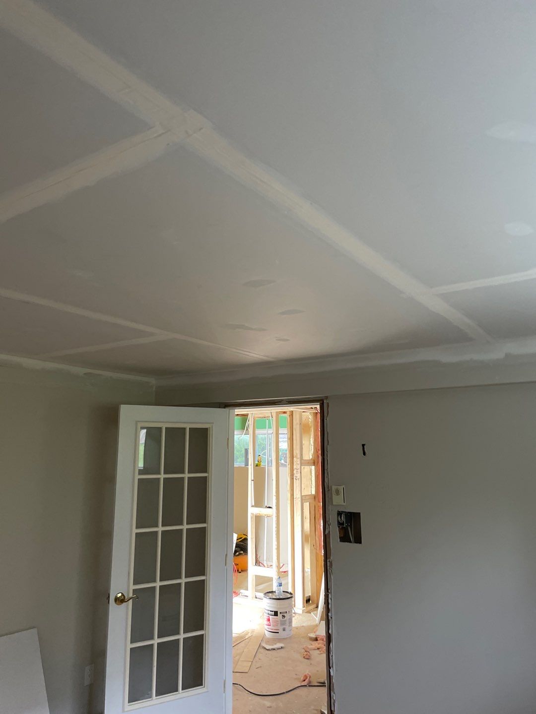 Full house reno by Eco-Nature Construction Inc.