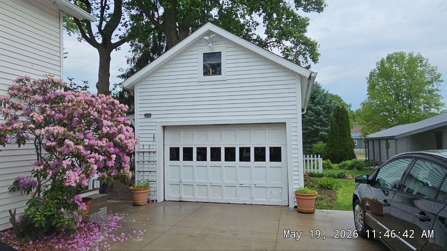 Weathertech Vinyl Siding, Color, White Birch by Eagle Eye Roofing