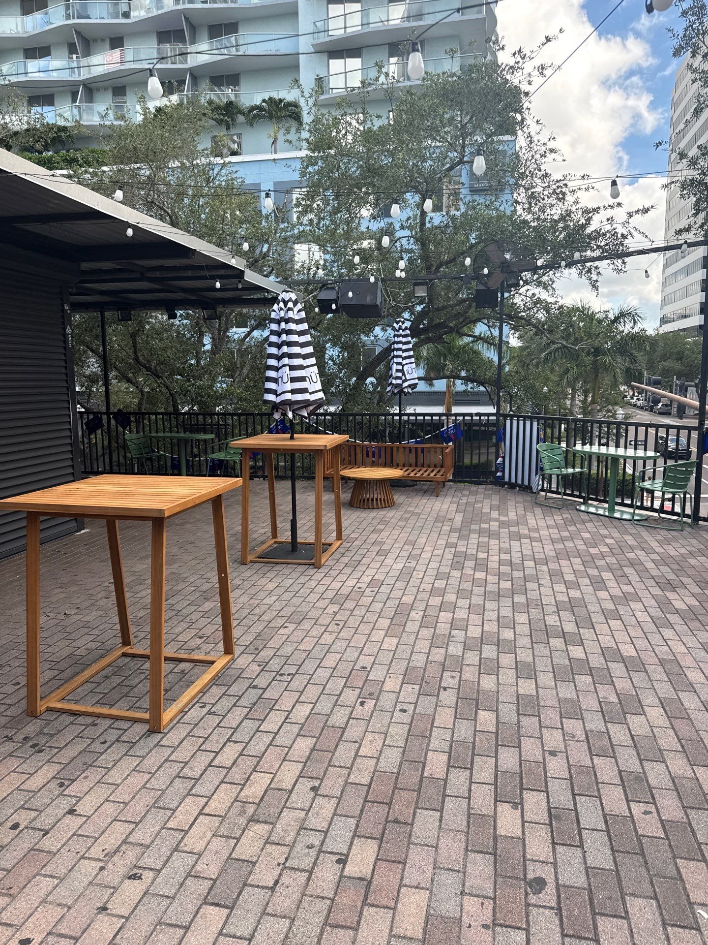 Gutter Clean and Gutter Guard Installation in Saint Petersburg FL by Gutter Professors