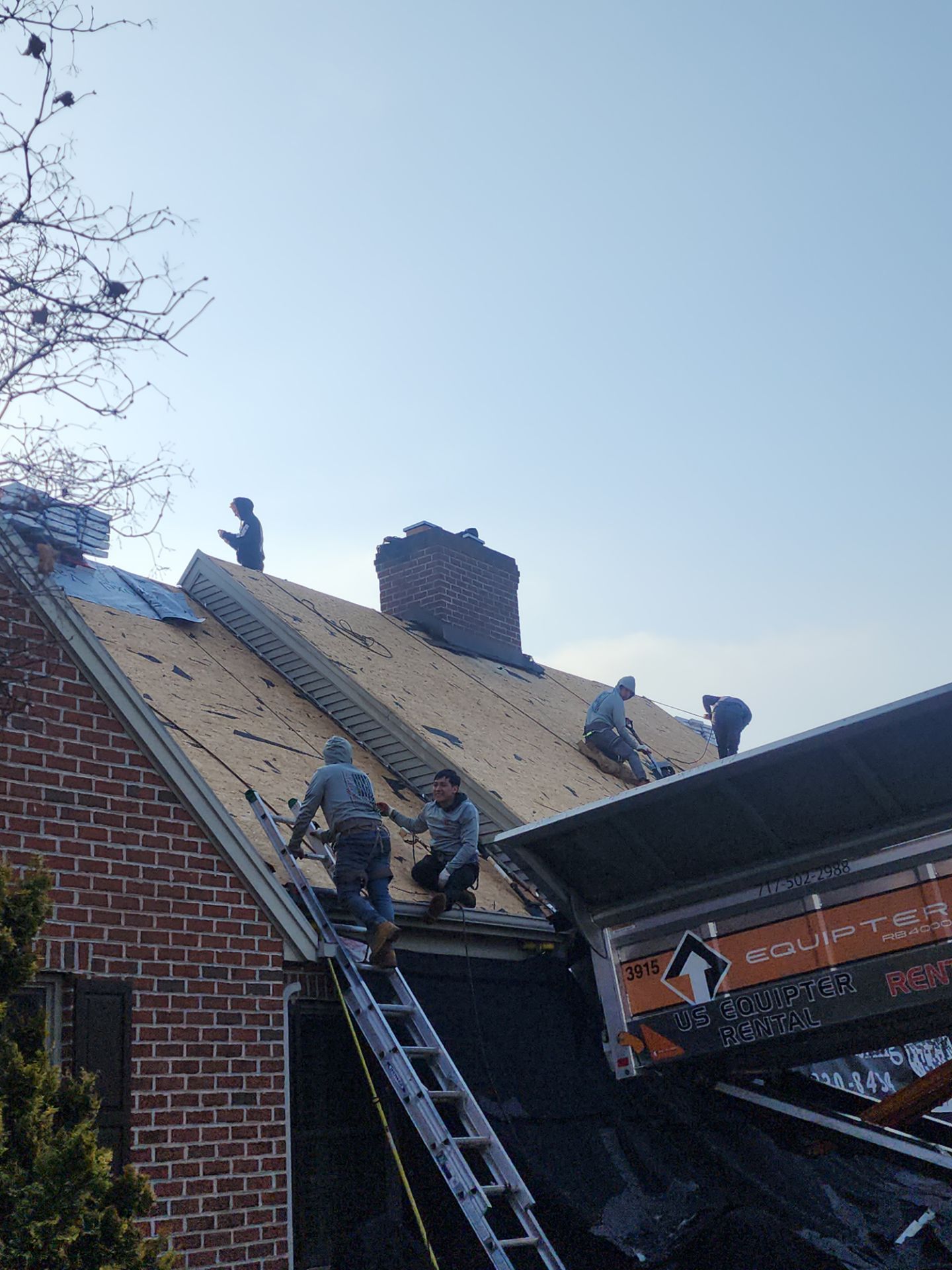 Roof Installation using Gaf Hdz Architectural Shingle - Hickory by Teflon Roofing