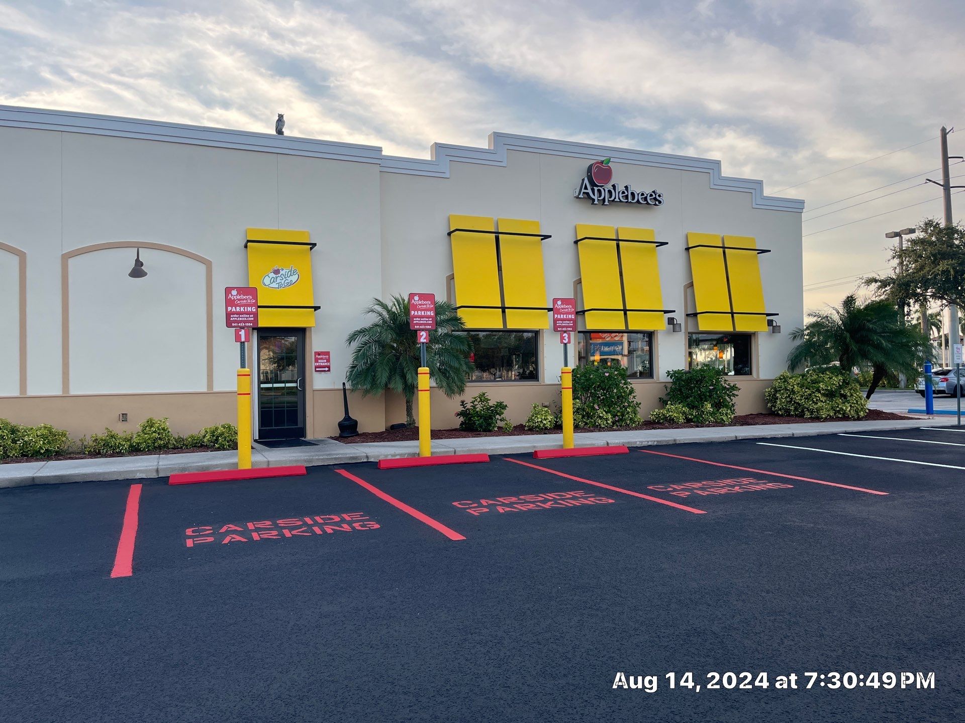 Smart Maintenance, Lasting Appeal: Parking Lot Upgrade at Applebee’s by Everline Coatings & Services - Southwest FL