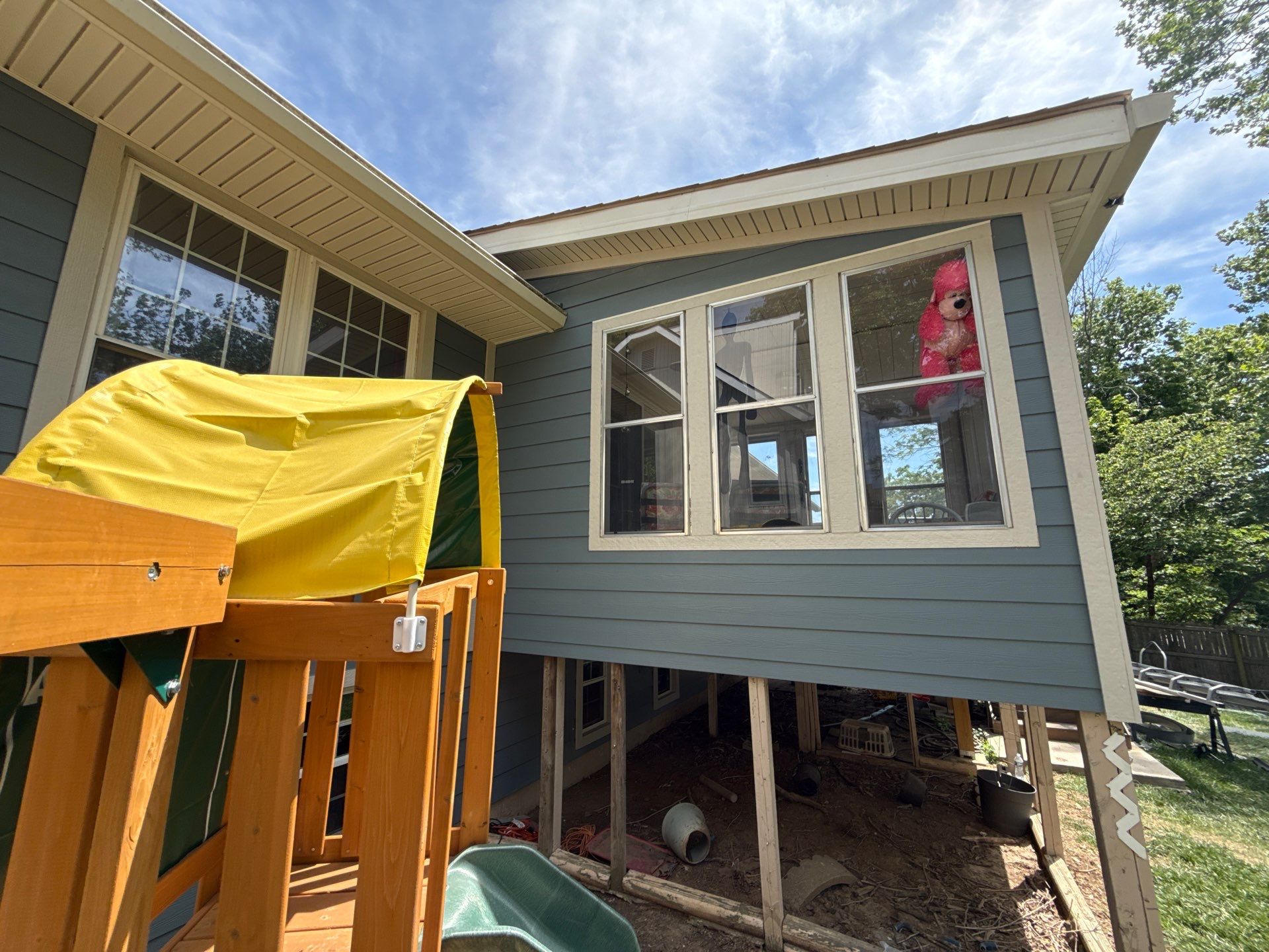 James Hardie in Kansas City Mo  by EEC  Windows, Siding & Roofing 