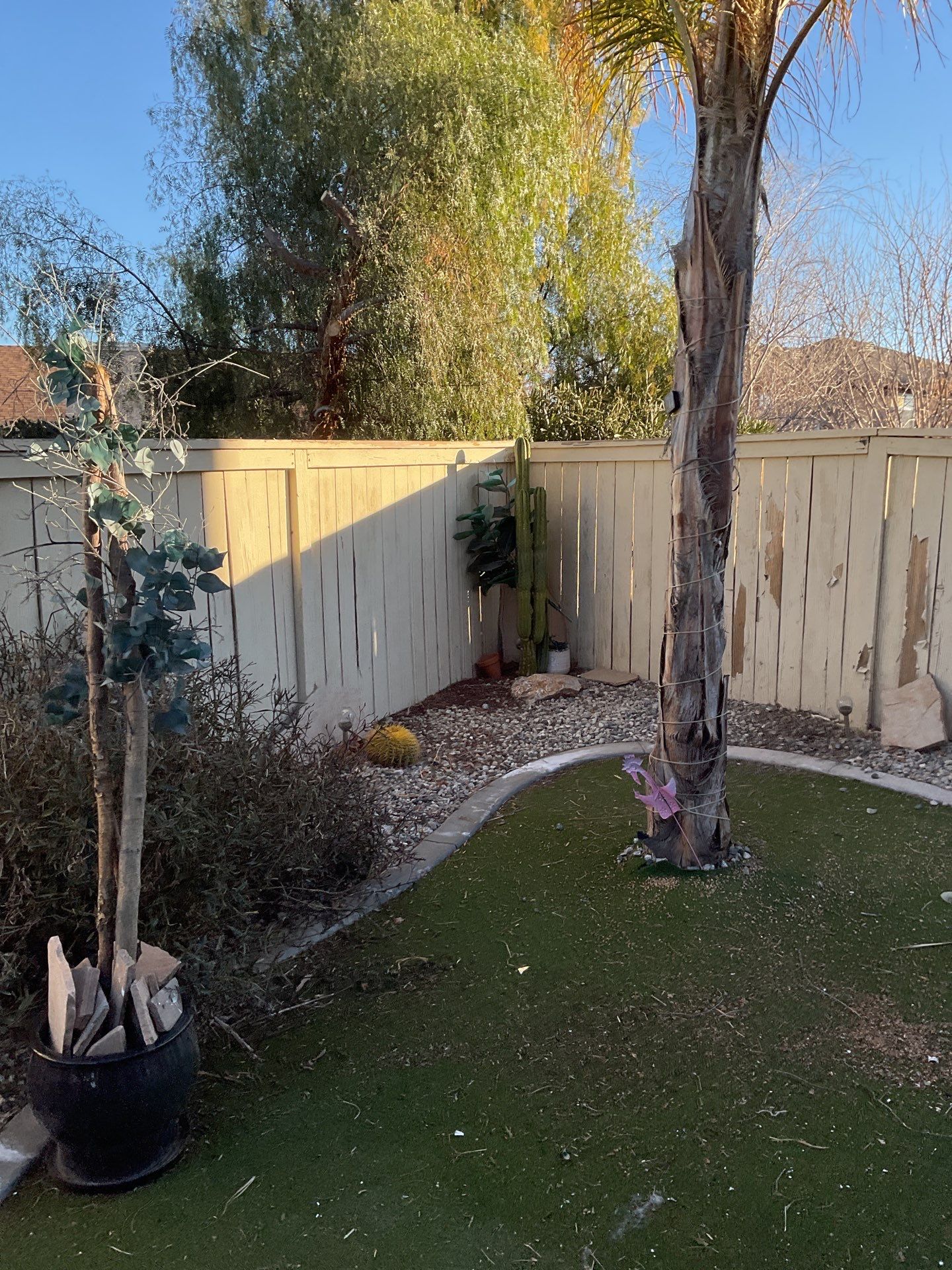 Beautiful vinyl fence installation by Fence Guys Inc.