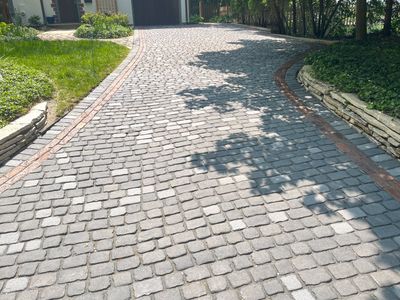 Glencoe, IL brick paver clean sand seal, repair, and reseal