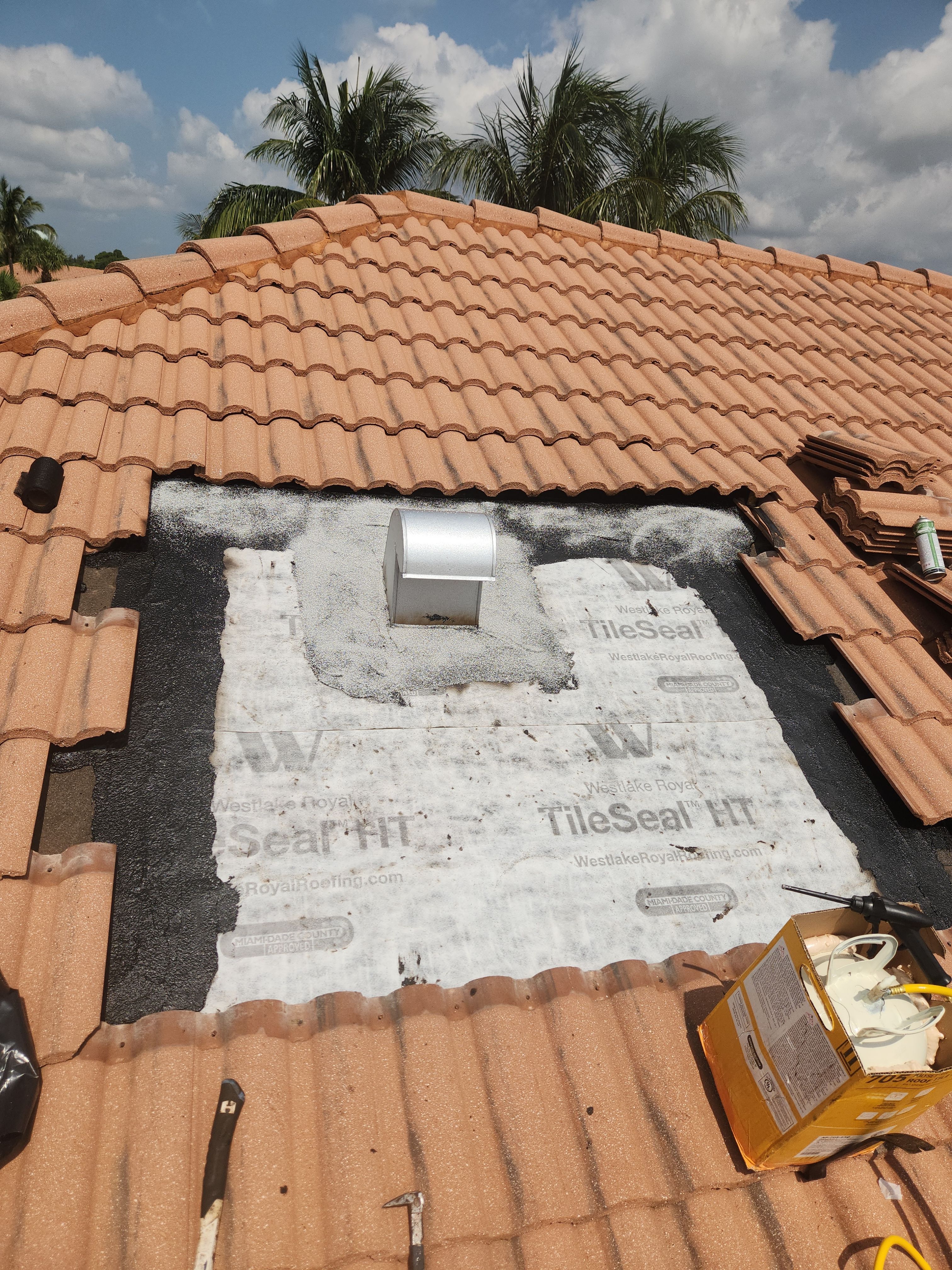 Tile Roof Repair in Palm Beach Gardens – Reliable, Professional, and Fair-Priced Service by Aastro Roofing