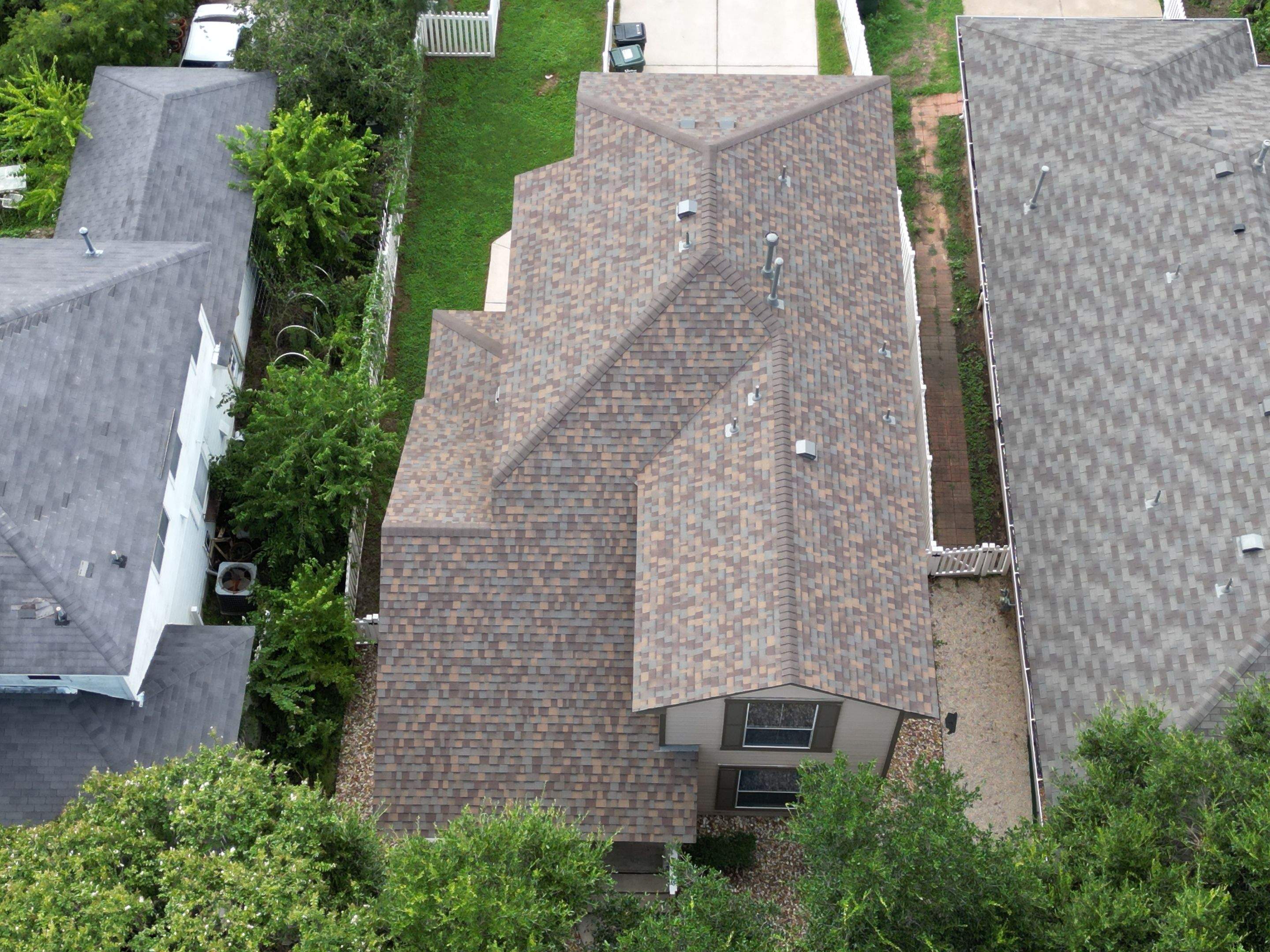 Teak - Owens Corning TruDefinition Duration by RoofsOnly.com