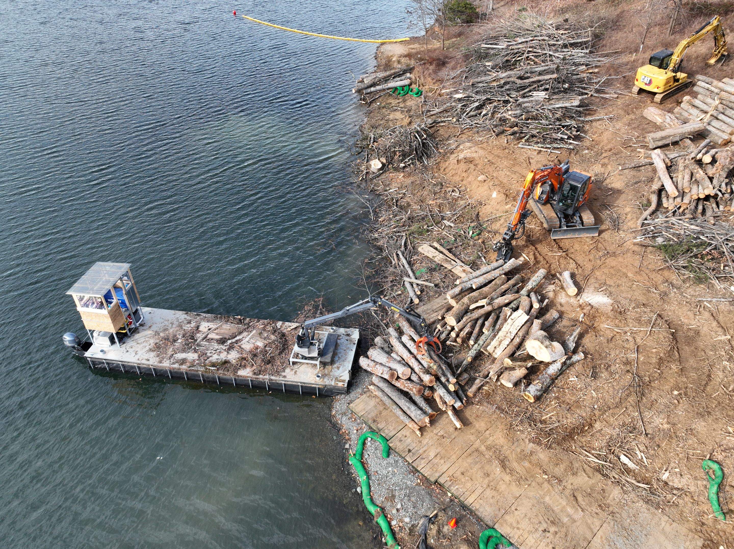 Custom Grapple Barges by MTM Enterprises