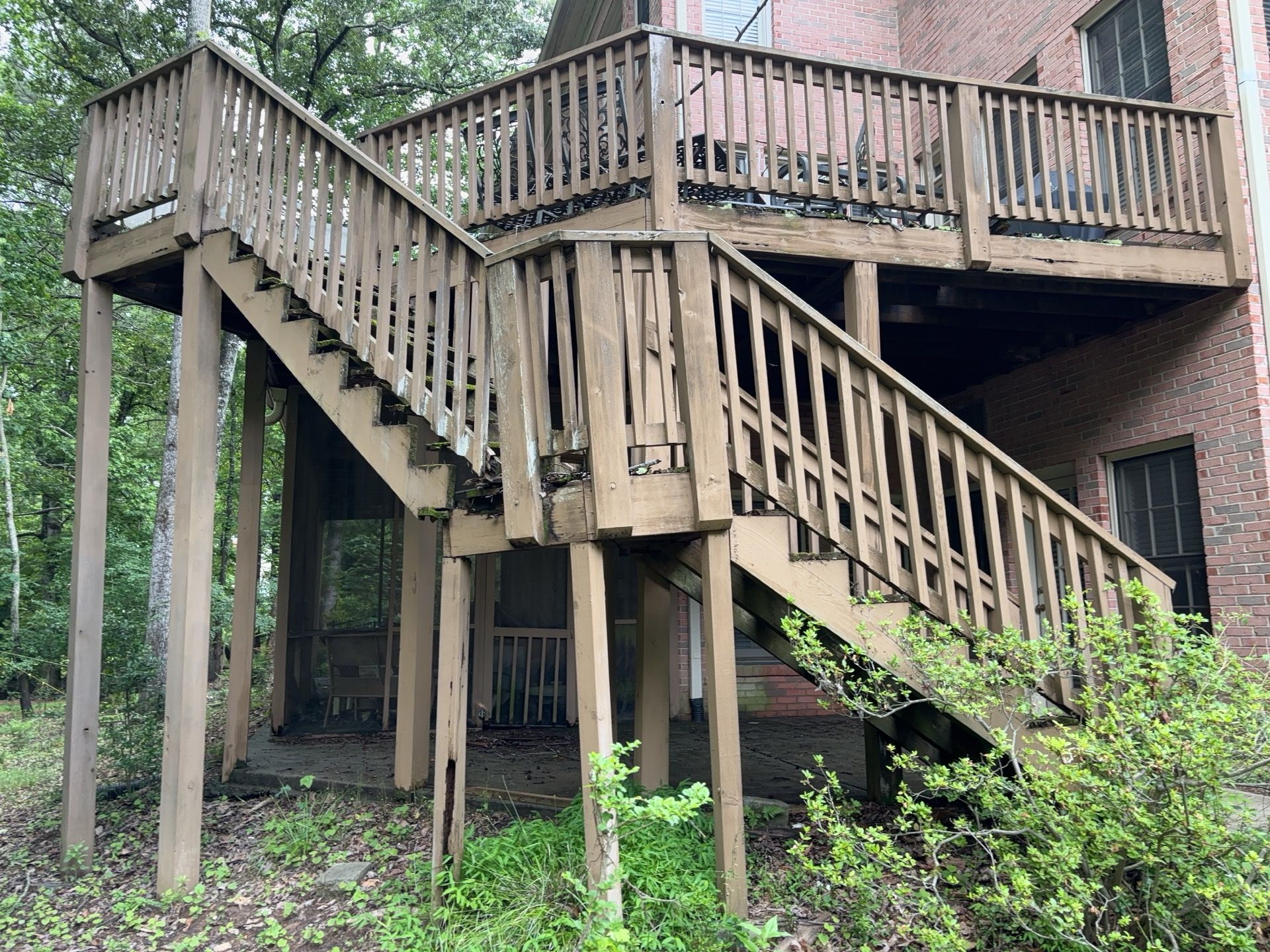 Deck Build using Deckorators Venture Series Decking in Alpharetta, GA by Nelson Exteriors 