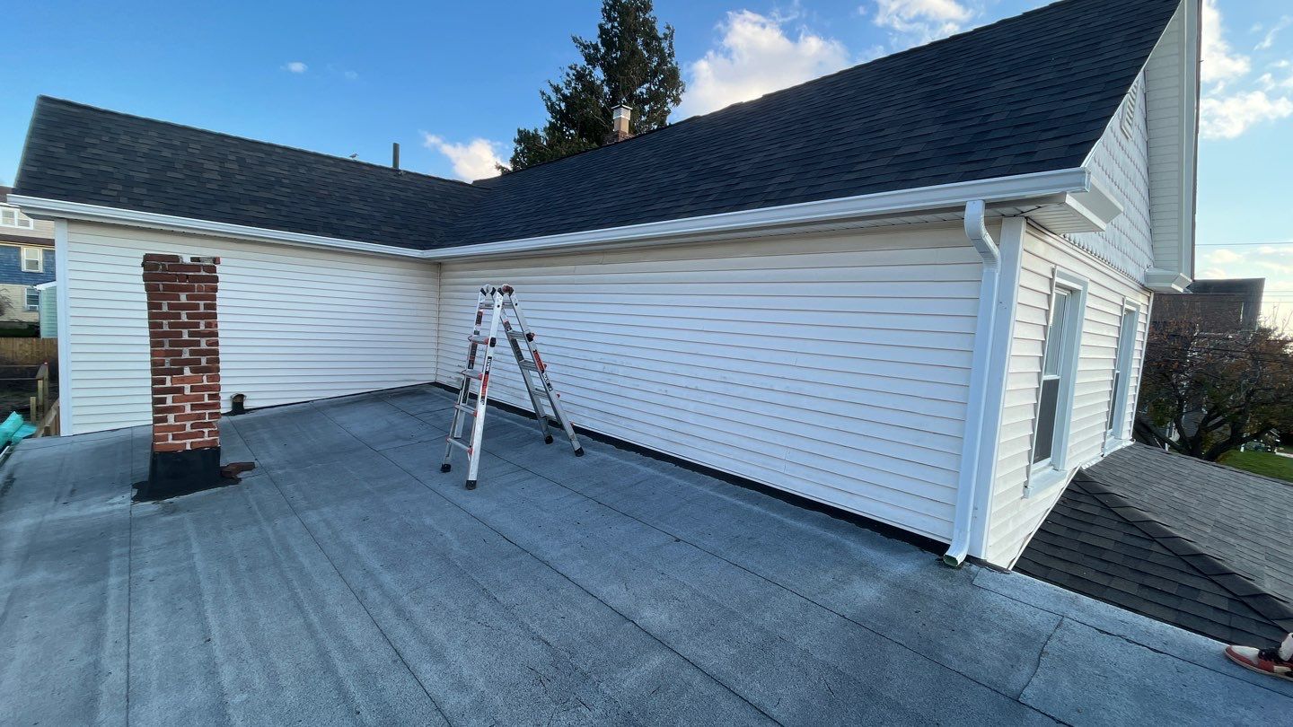 Owens Corning Duration Designer - Black Sable by A Plus Exterior