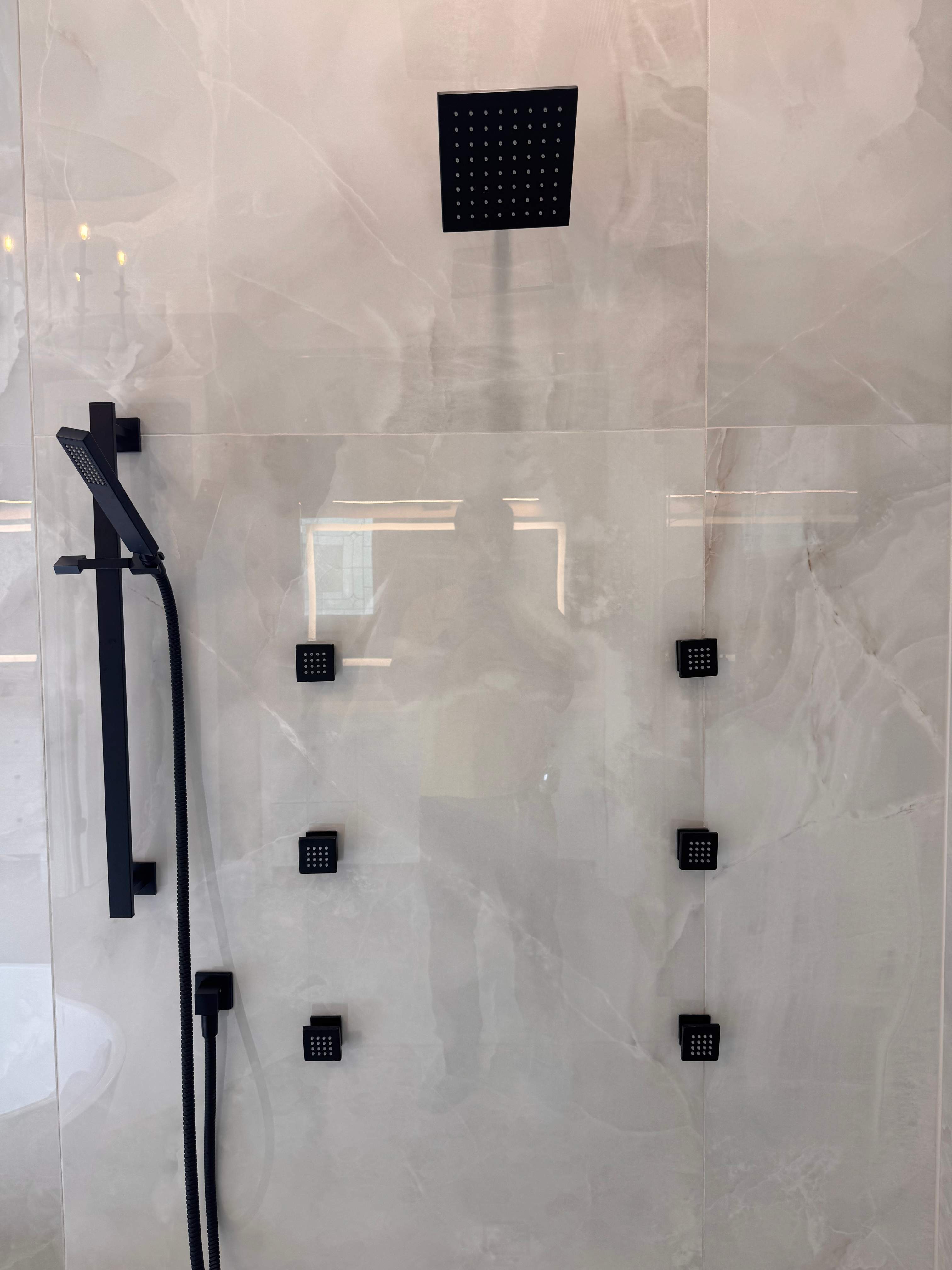 Master bathroom renovation by Prudencio
