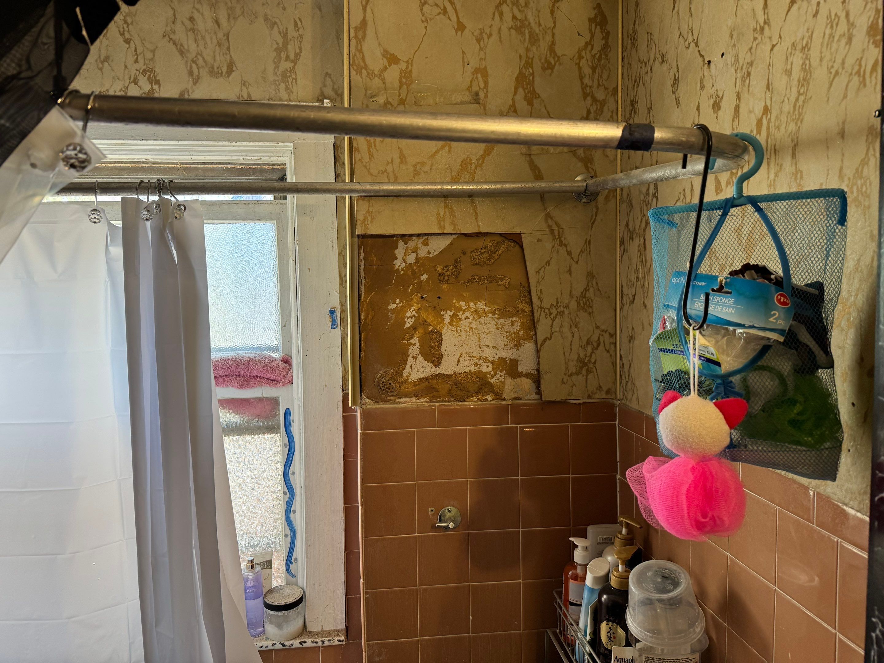 Allentown - Tub to shower conversion by Fix Core LLC